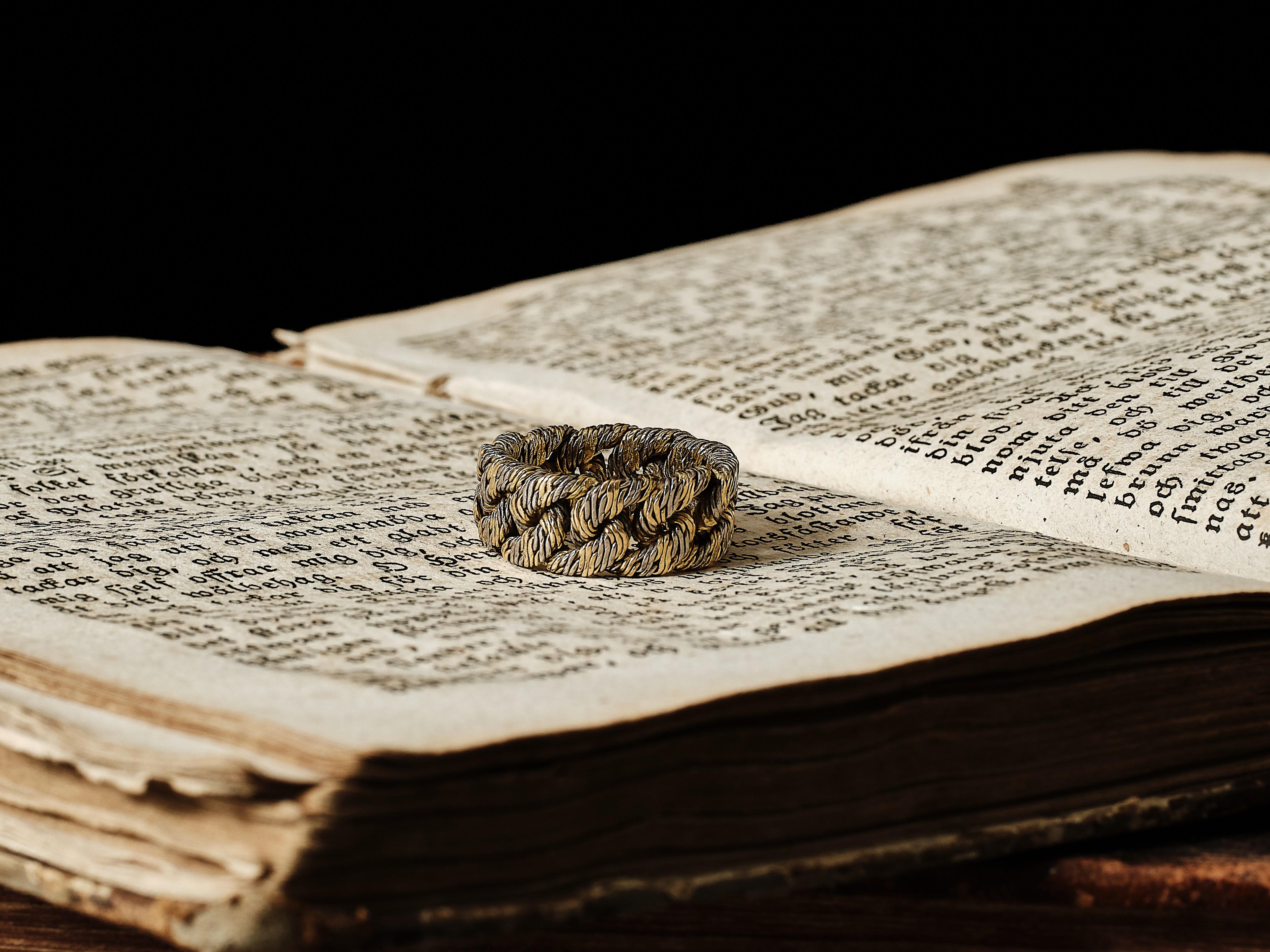 Georges L’Enfant curb chain ring, circa 1970 In Excellent Condition In Malmö, Skåne län