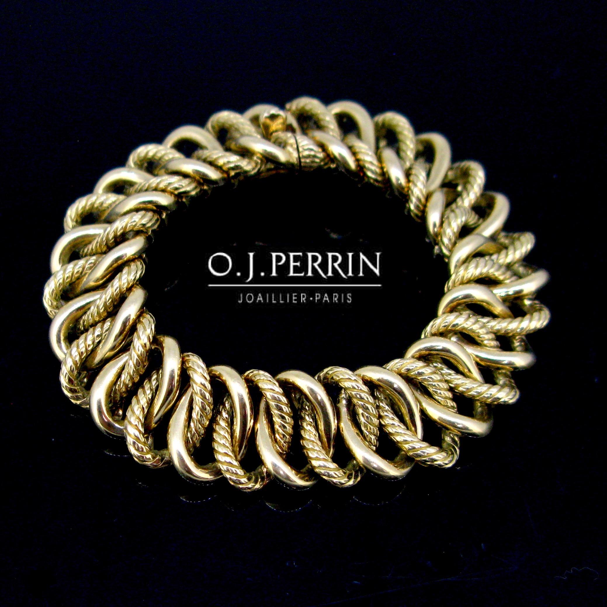 Weight: 84gr


Metal: 18kt yellow gold


Condition: Very good


Signature: OJ Perrin


Hallmarks: French, eagle and rhinoceros’ heads
Maker’s mark: G / Dice over a wing/ L


Comments: This curb links bracelet is fully made in 18kt yellow solid gold.