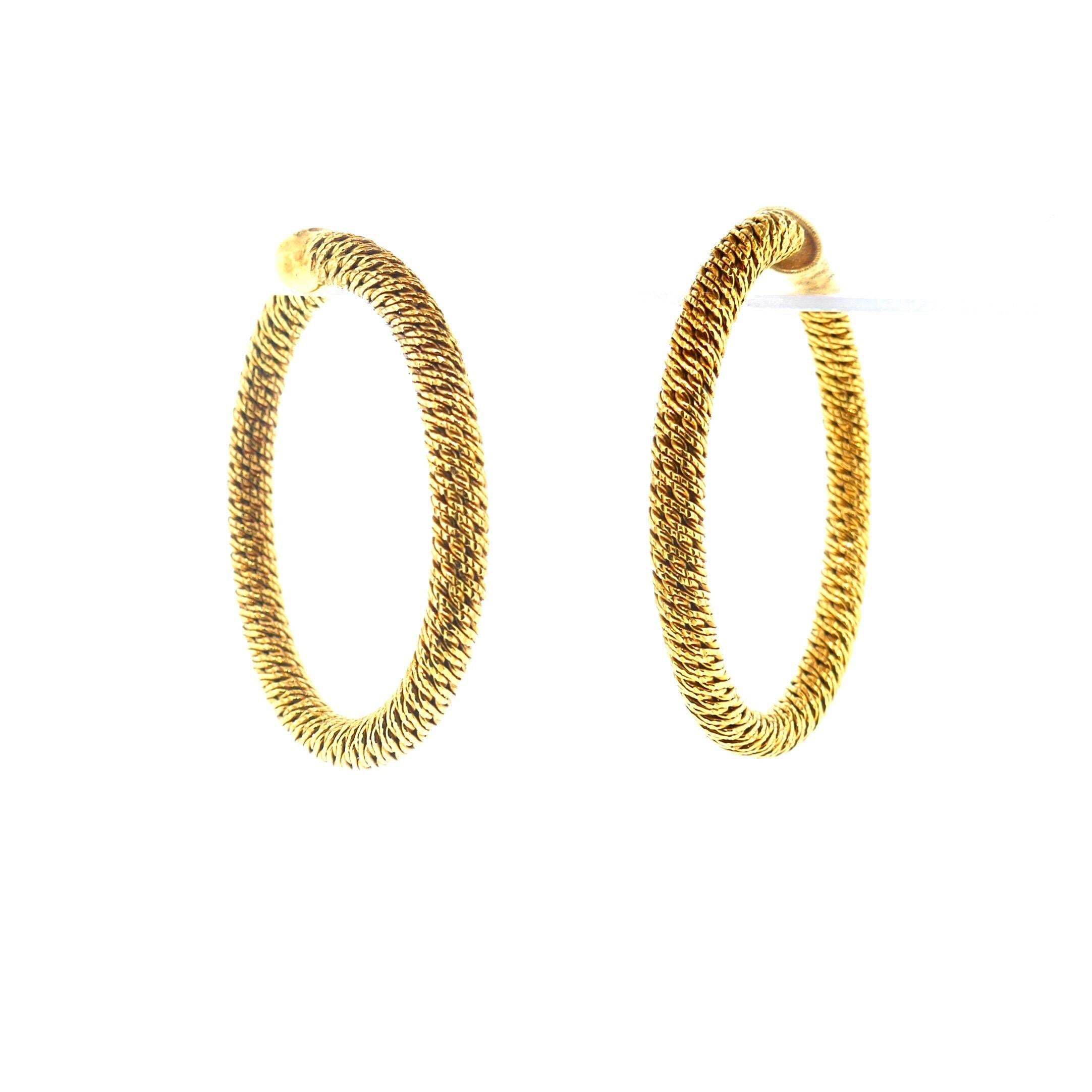 Georges L'Enfant French Yellow Gold Woven Textured Hoop Earrings In Excellent Condition In Beverly Hills, CA