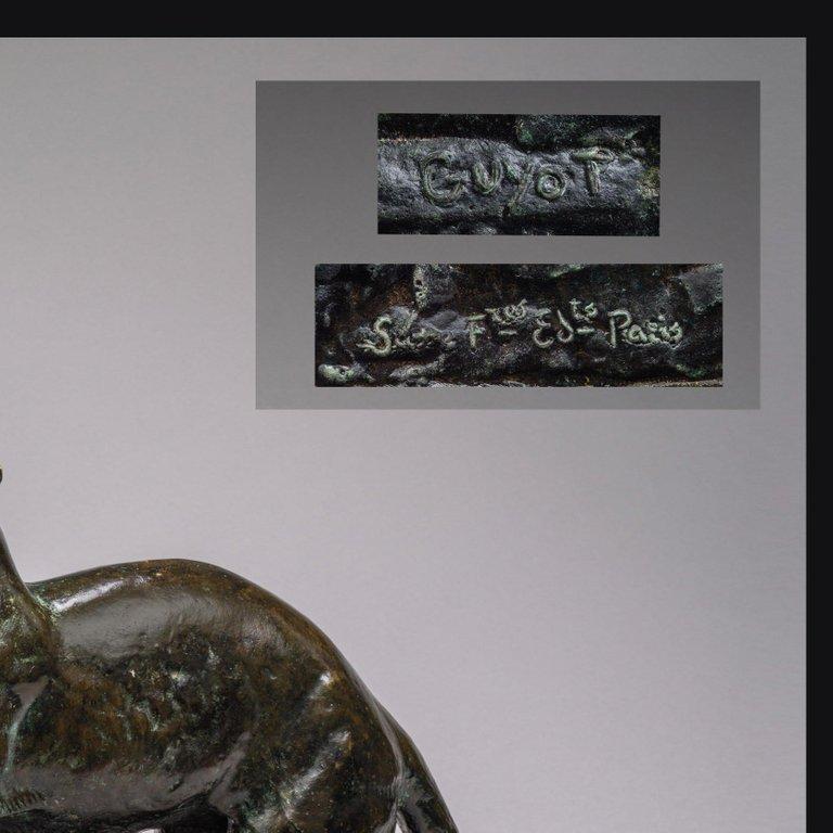 Panthère Humant - Figurative Sculpture Oro di Georges Lucien Guyot
