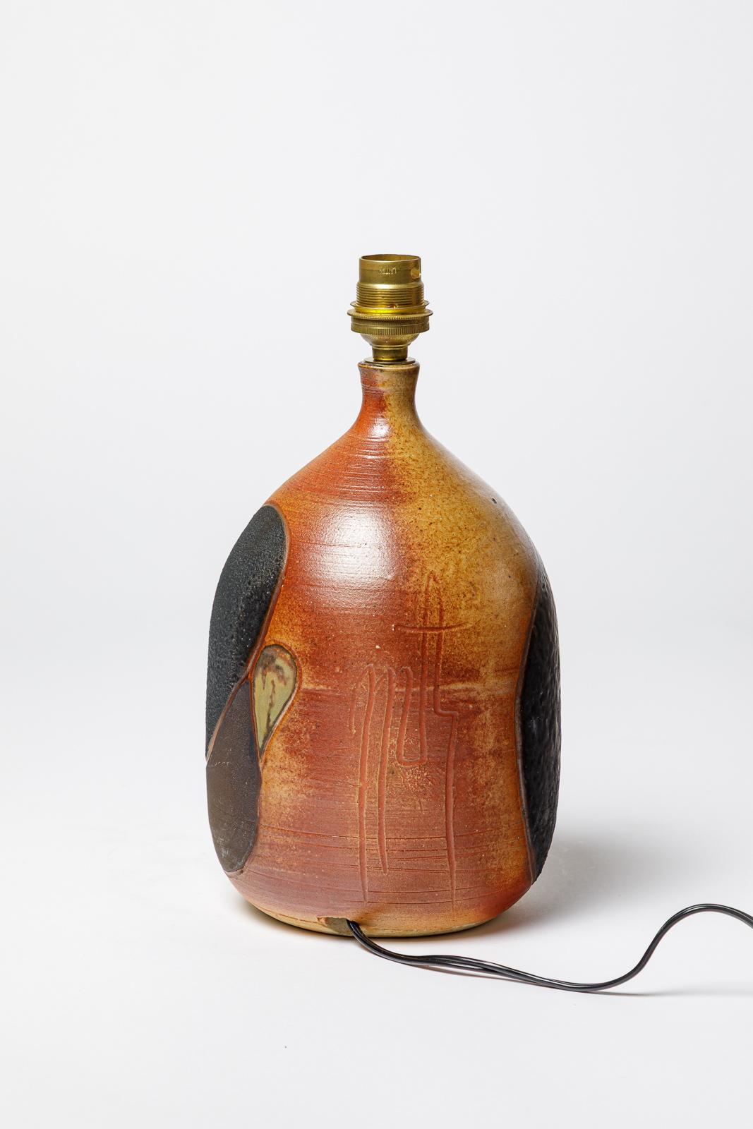 Français Lampe à poser en céramique abstraite noire et marron Georges Martin 20TH CENTURY DESIGN en vente