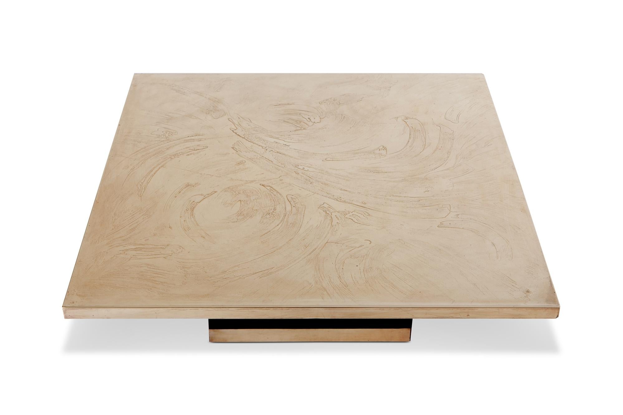 Fin du 20e siècle Table basse Georges Mathias en laiton gravé en vente