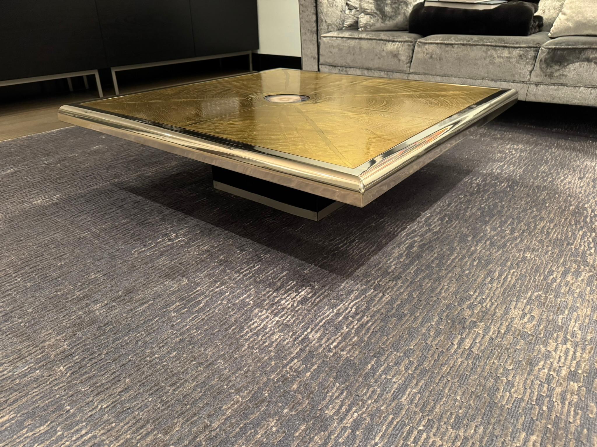Quadratischer Couchtisch aus Messing von Georges Mathias, Mid-Century Modern, 1970er Jahre im Zustand „Gut“ im Angebot in New York, NY
