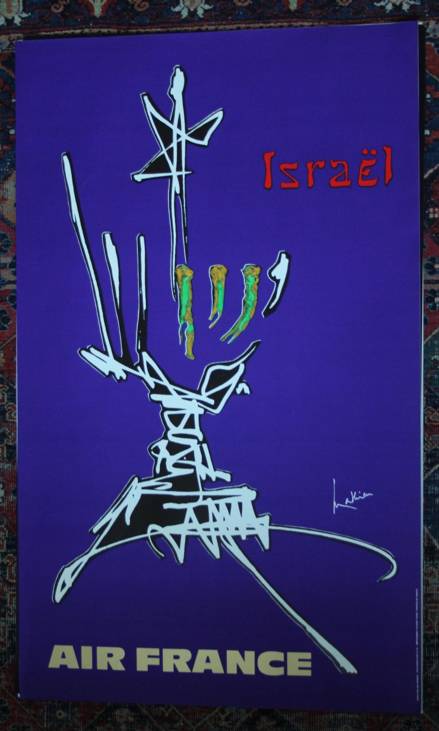 Georges Mathieu, französischer Maler und Designer, Meister des Informel, einer Bewegung, die mit der modernen Malerei der Nachkriegszeit verbunden ist, entwarf 1968 eine Serie von 16 Plakaten für Air France. Dieser steht für Israel und deutet auf