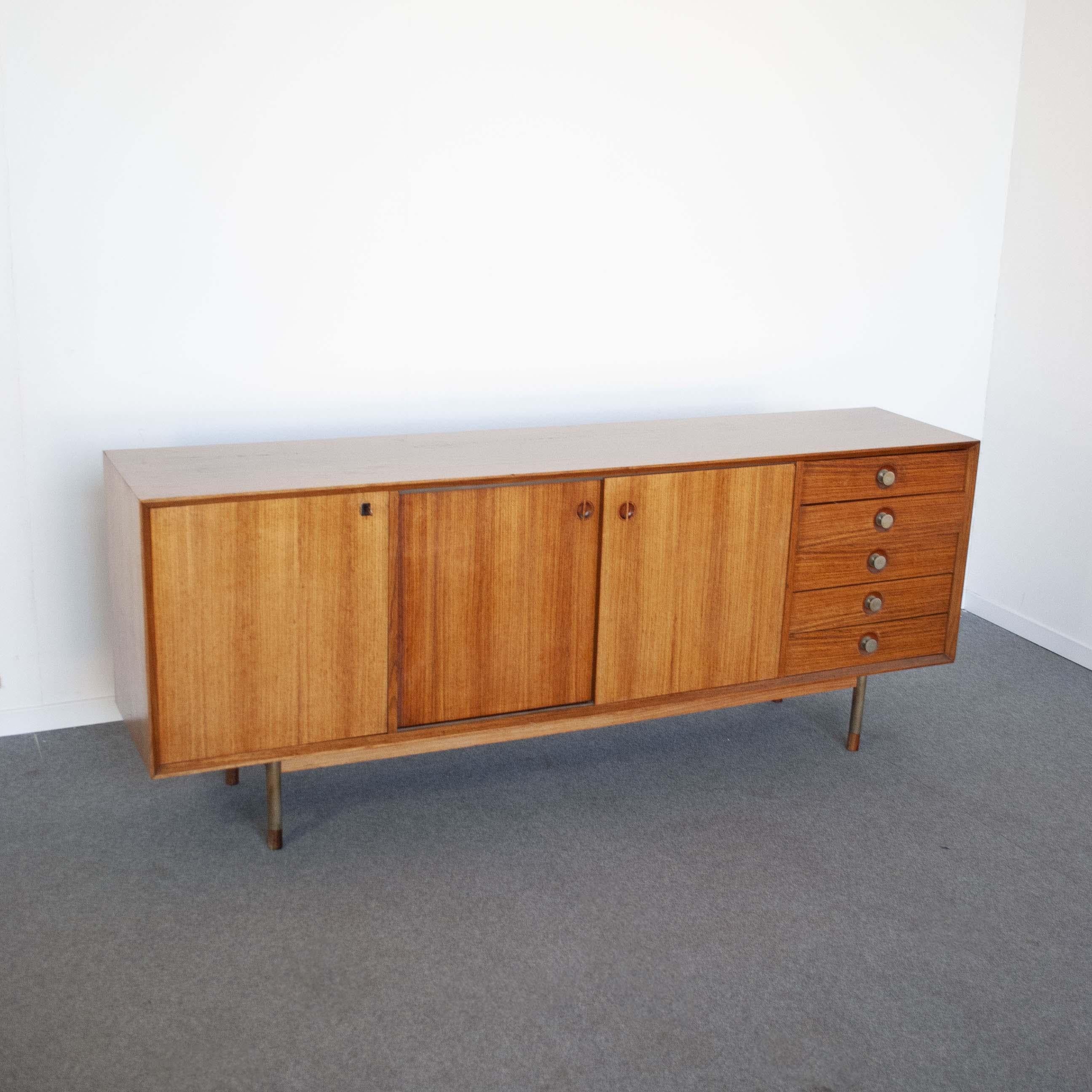 Mid-Century Modern Georges Nelson in the Manner Sideboard in Walnut from the Sixties For Sale