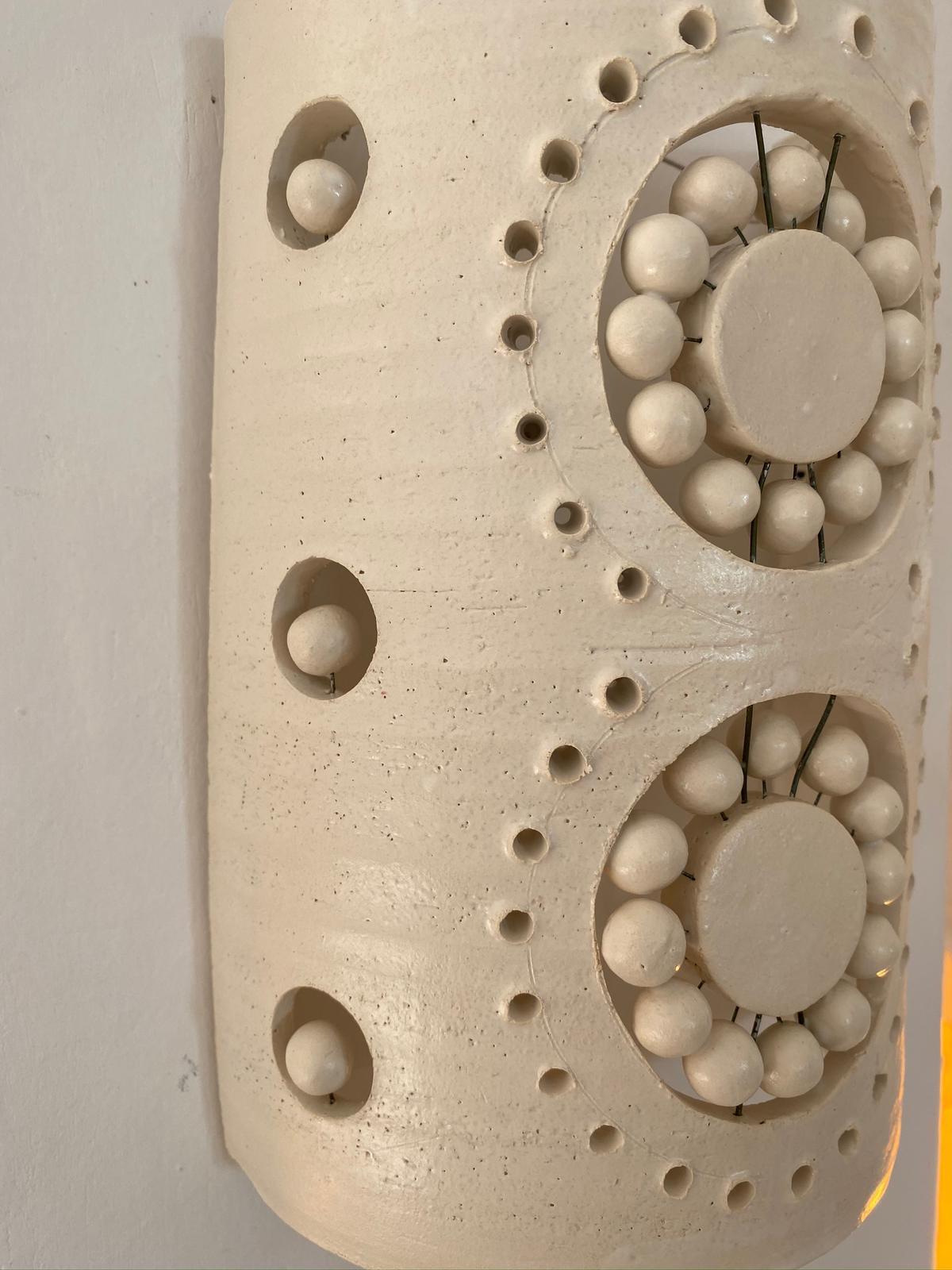 Lámpara de 2 flores Georges Pelletier de cerámica esmaltada blanca Siglo XXI y contemporáneo en venta