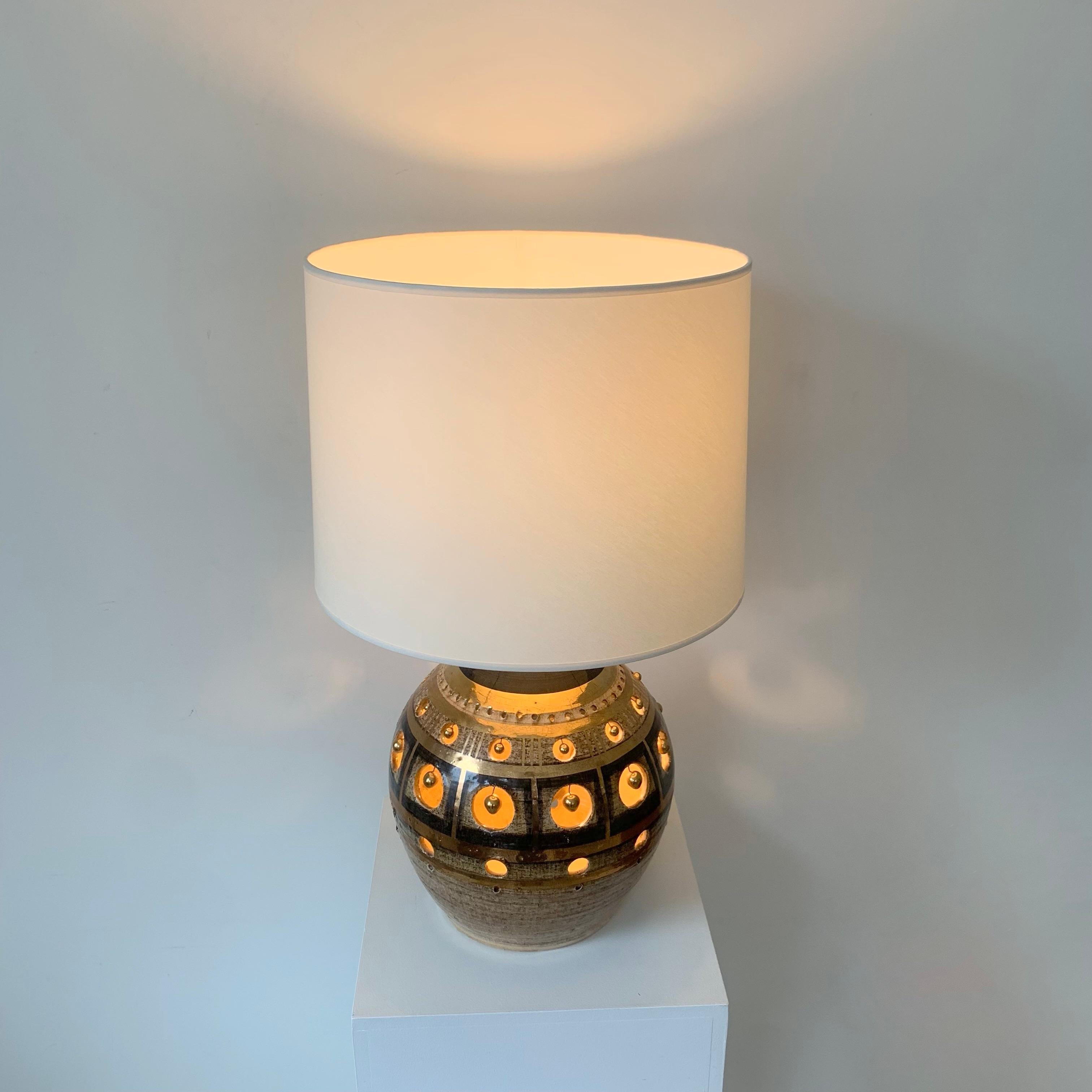 Georges Pelletier Gold and Brown Ceramic Table Lamp, circa 1970, France im Angebot 5