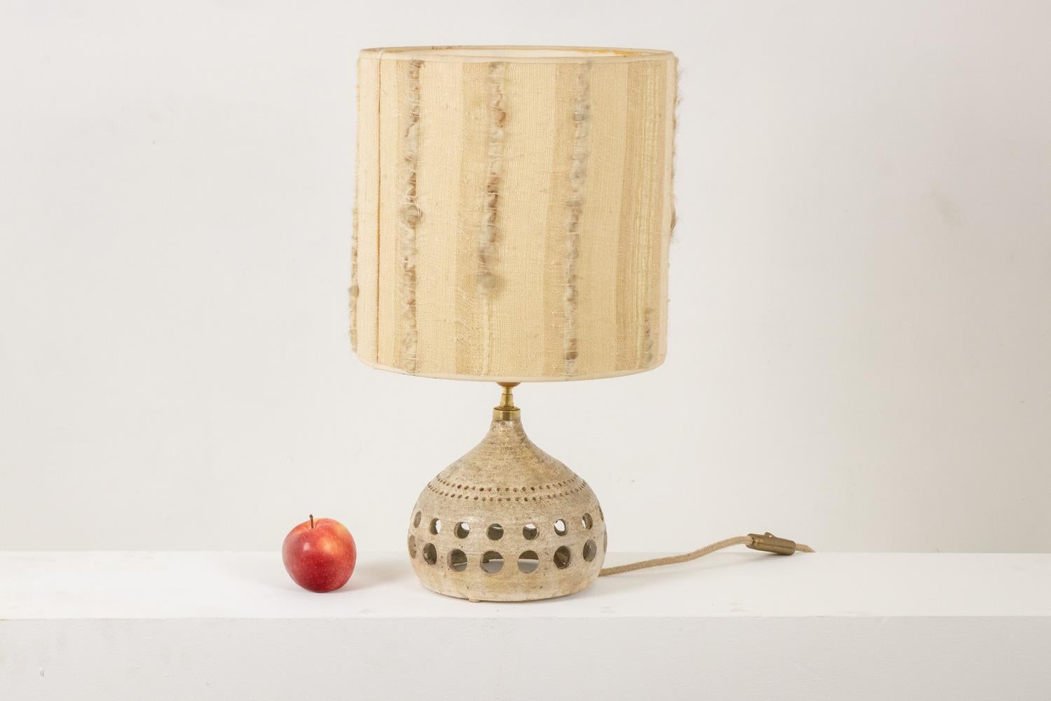 Georges Pelletier Openwork glazed terracotta lamp. Circa 1960-70 In Good Condition For Sale In Saint-Ouen, FR