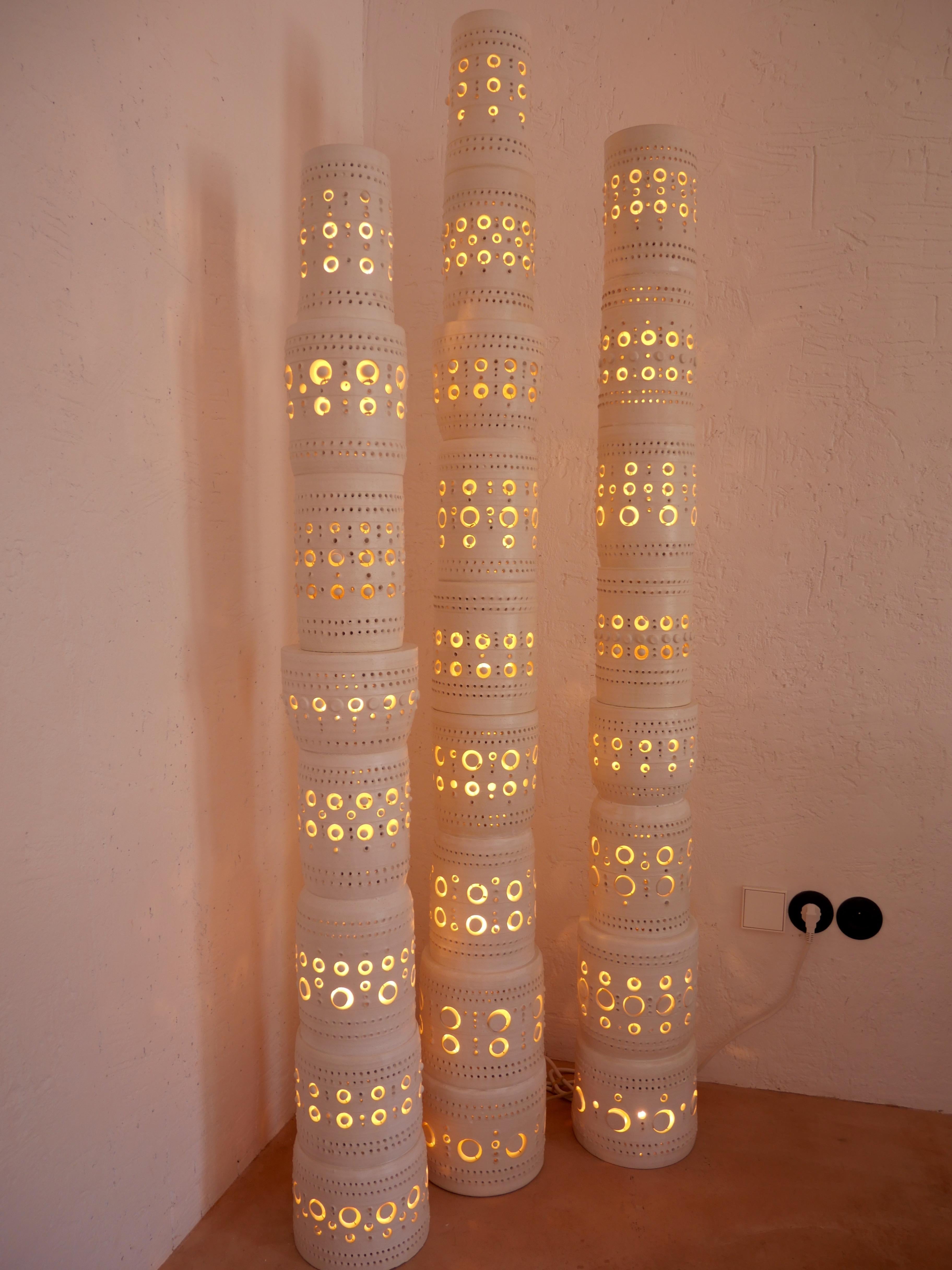 Français Iconique Georges Pelletier Ensemble de 3 lampadaires TOTEM en céramique émaillée