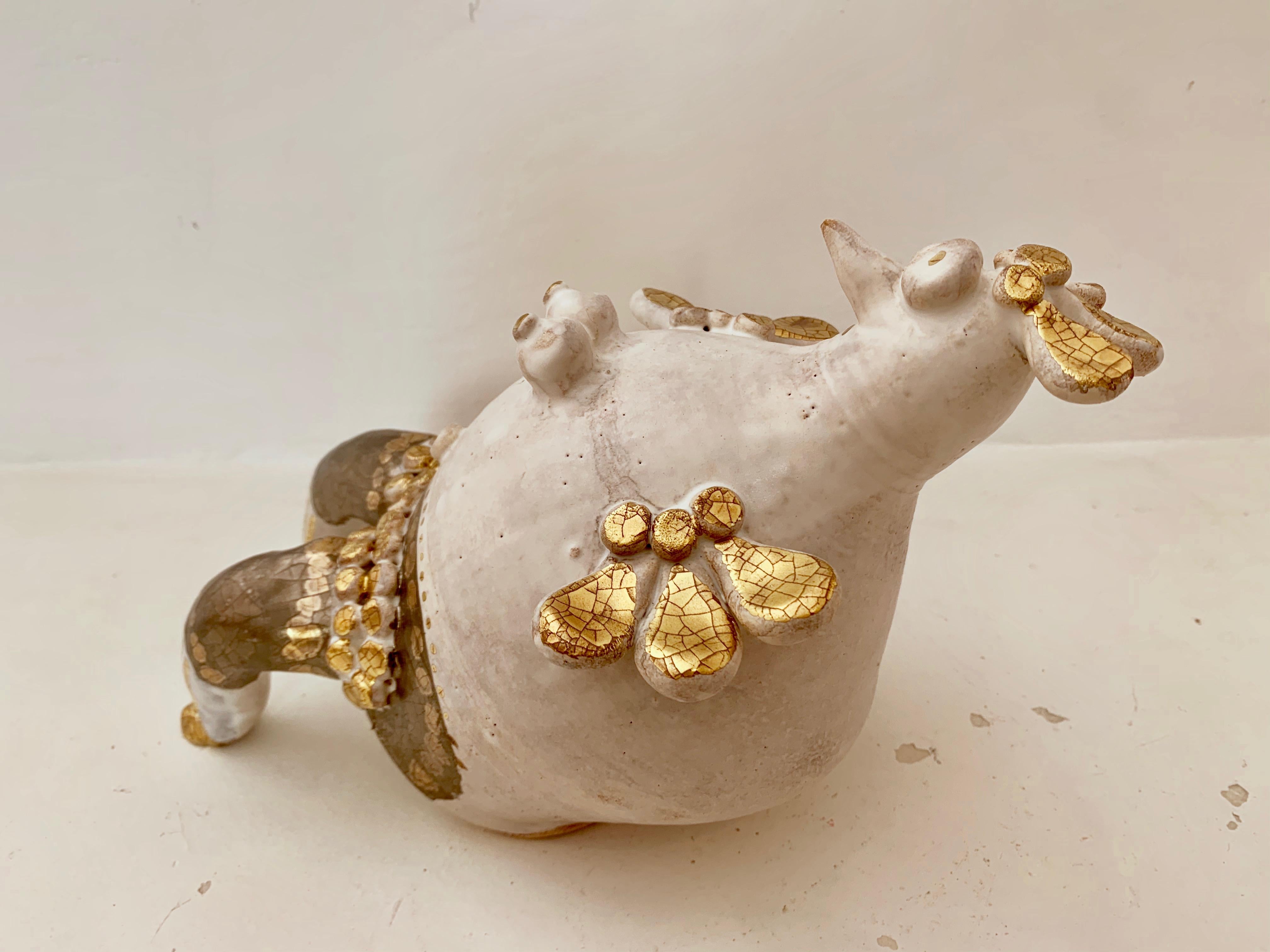 Georges Pelletier White, Gold and Platinum Enameled Ceramic Hen Sculpture In New Condition In Santa Gertrudis, Baleares