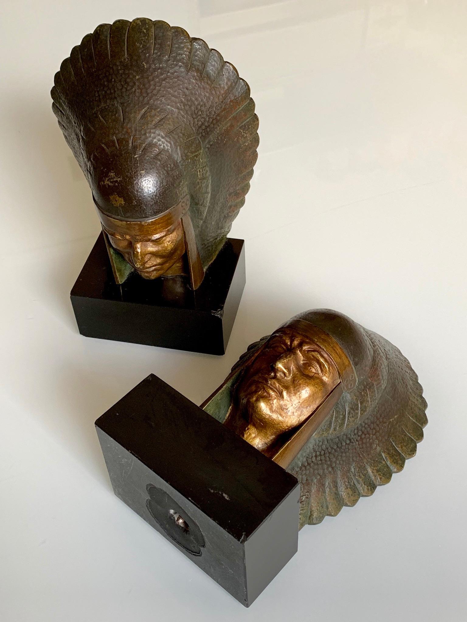 Georges-Raoul Garreau Art Deco Pair Bronze Native American Chiefs For Sale 2