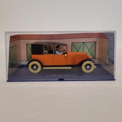 Tintin Car Collection mod 46 "The Red Renault NN Taxi" The Crab with the golden