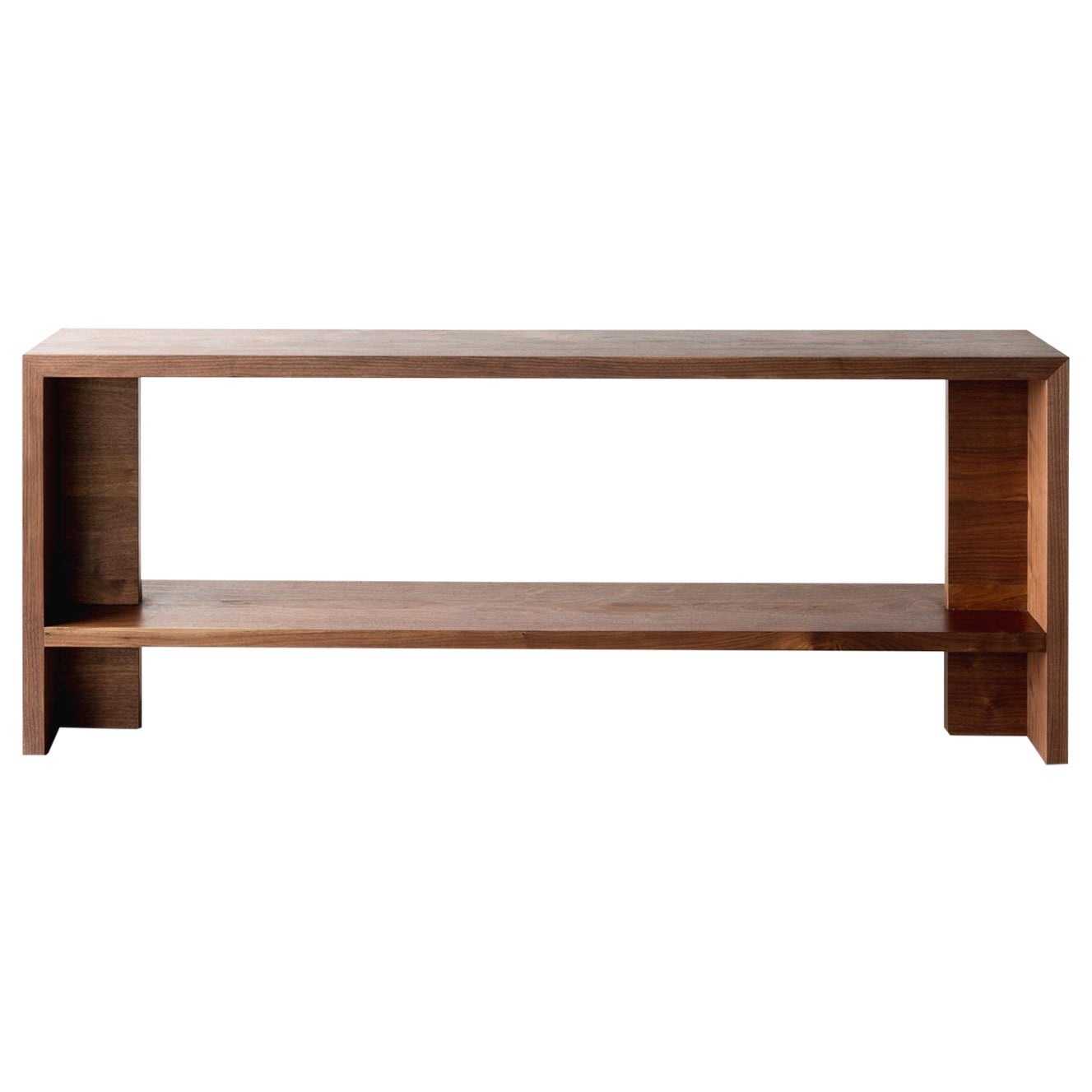 Consola larga Georgia de nogal negro con estante by Autonomous Furniture