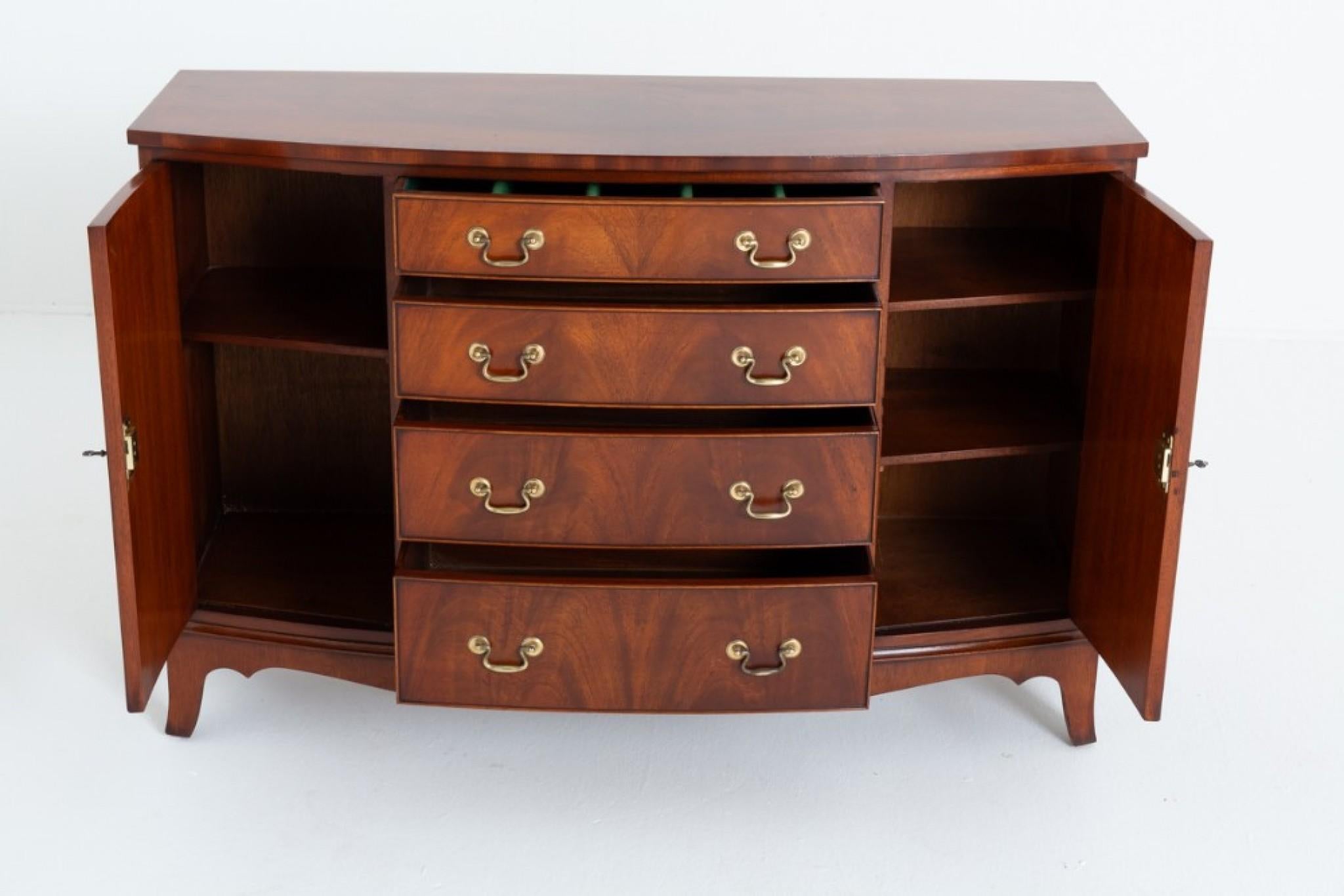 Early 20th Century Georgia Style Sideboard Mahogany Bow Front Buffet For Sale