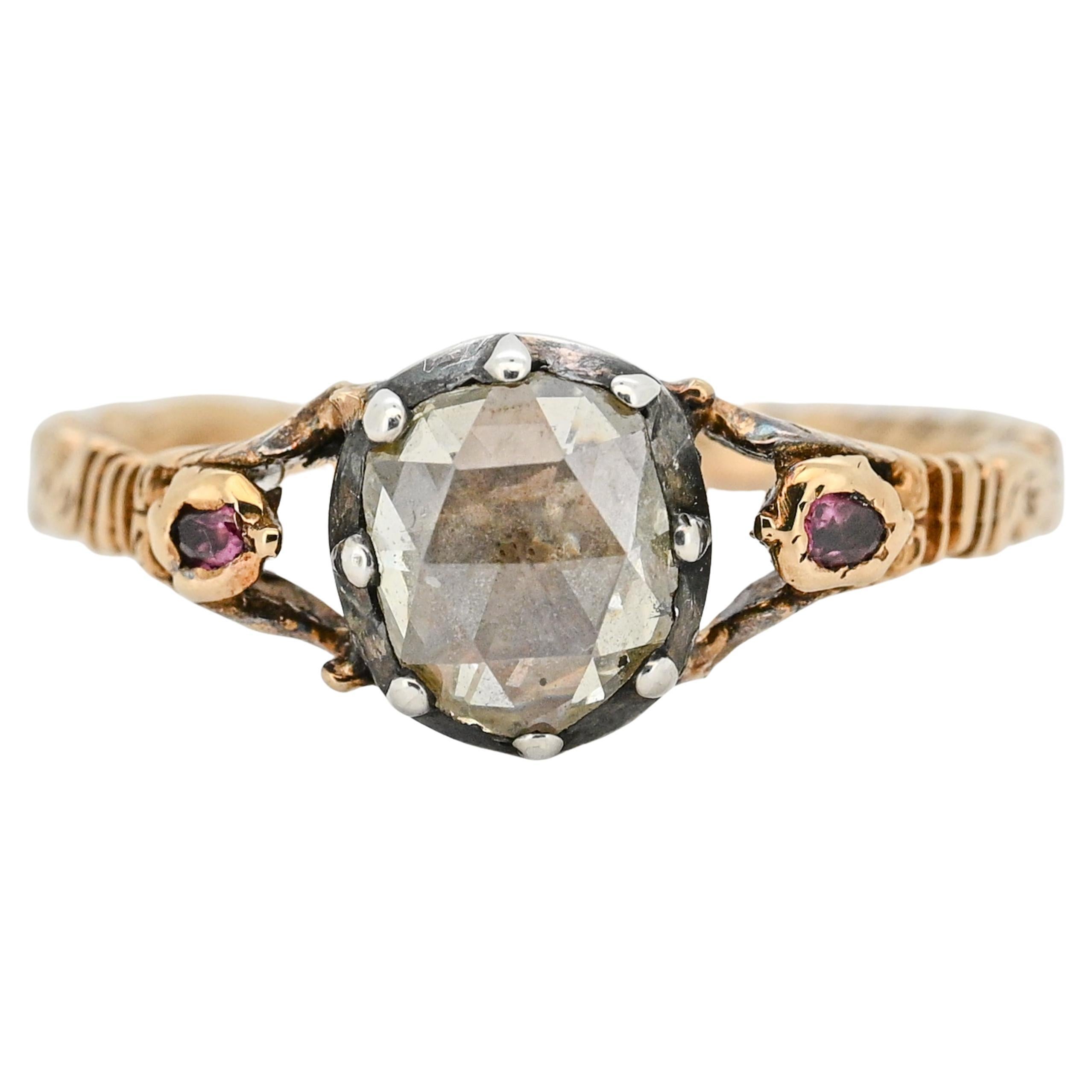 Anillo georgiano de diamantes talla rosa de 1,25 ct con detalles de granate en venta