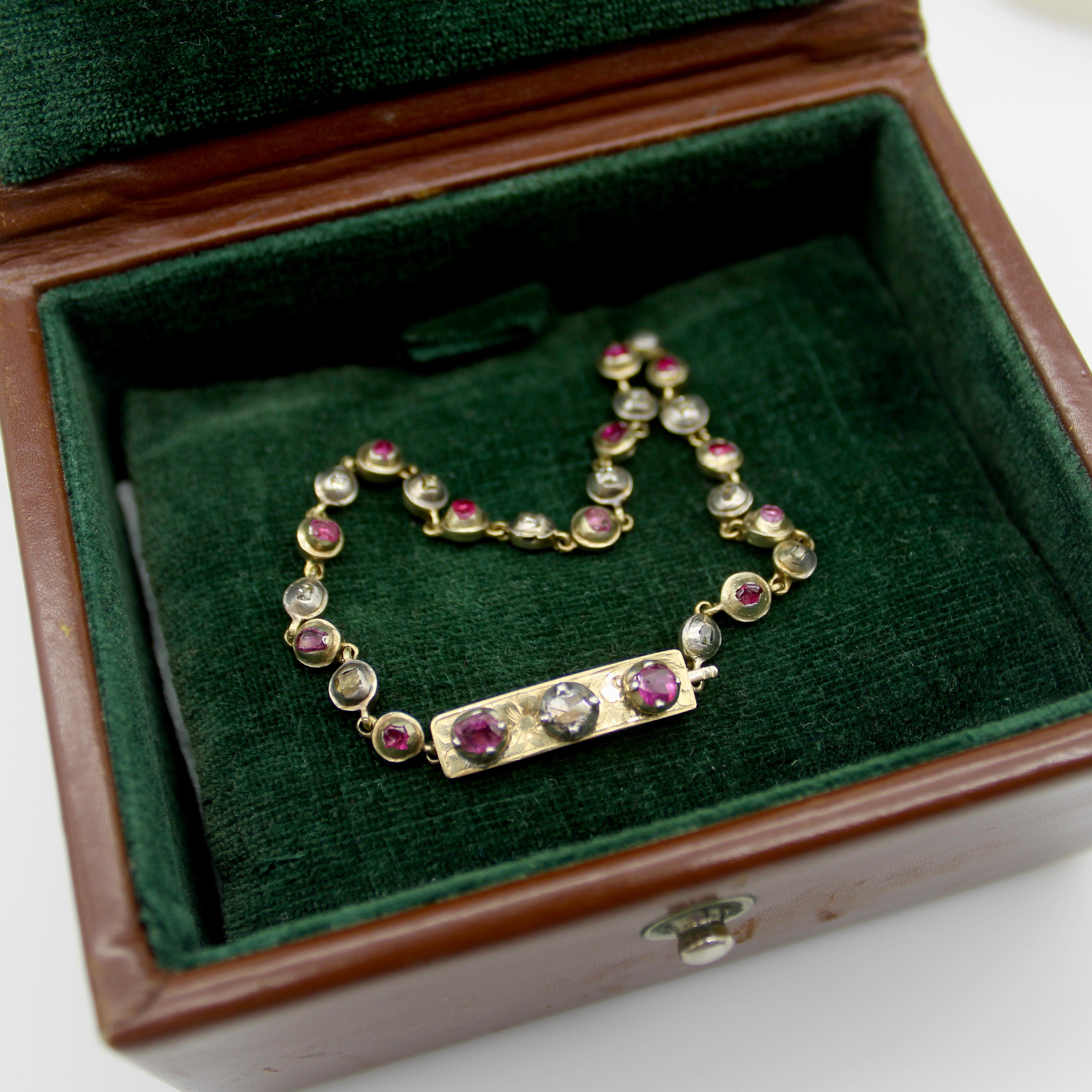 Bracelet géorgien en or 14 carats avec diamants et rubis en vente 5