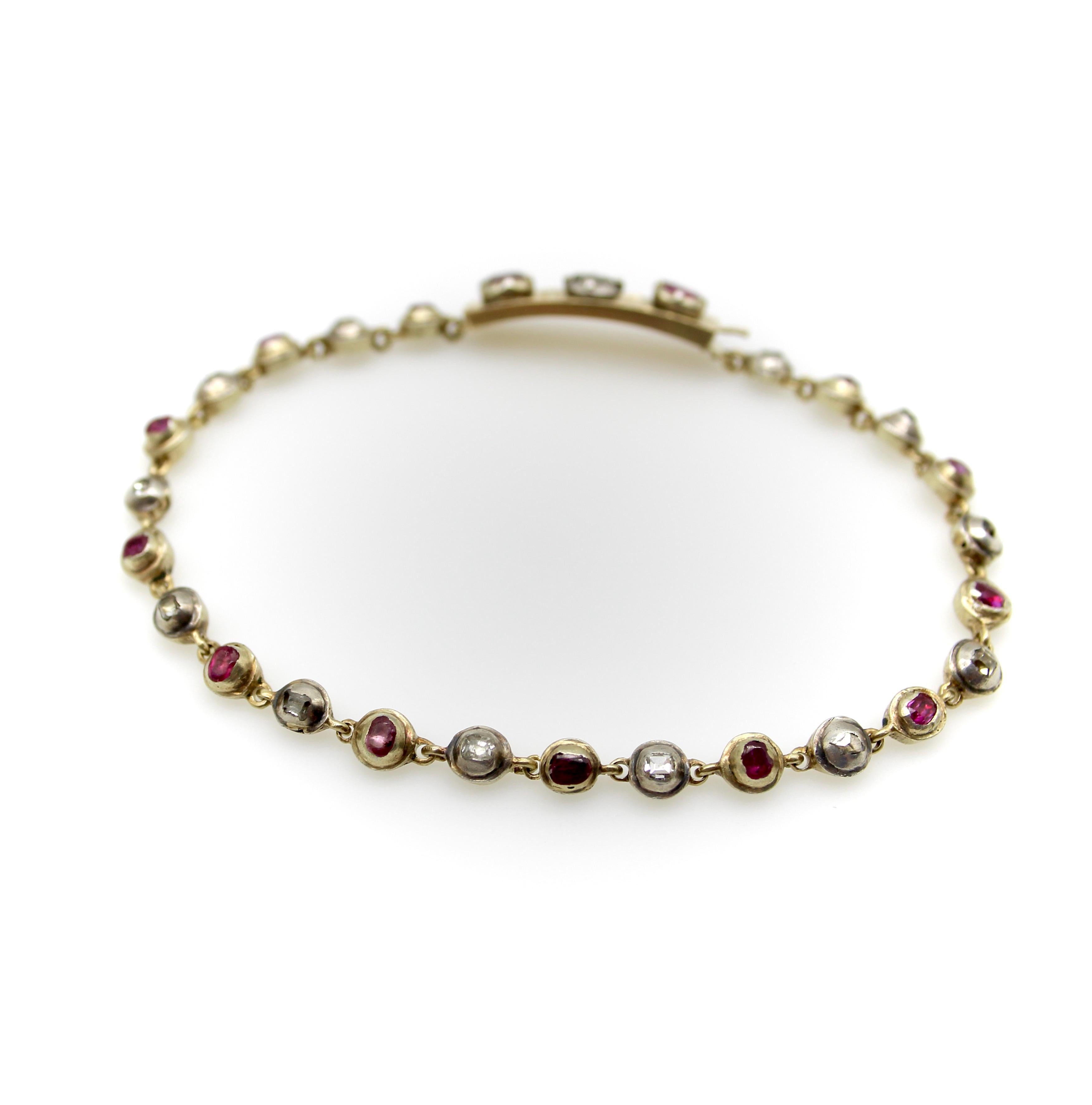 Bracelet géorgien en or 14 carats avec diamants et rubis Unisexe en vente