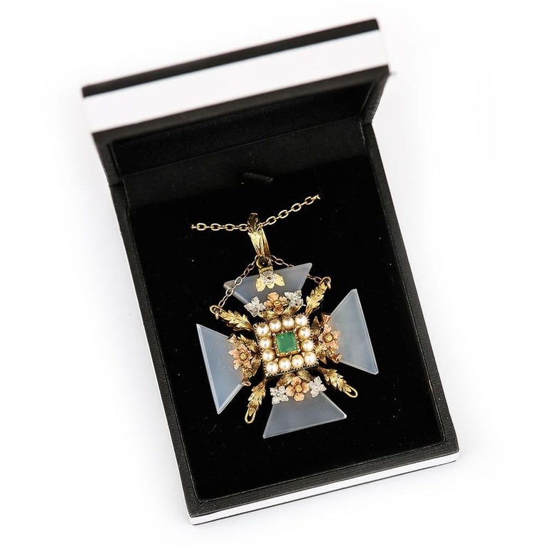 Georgian 15ct Gold Chalcedony Maltese Cross Pendant and Chain, Circa ...