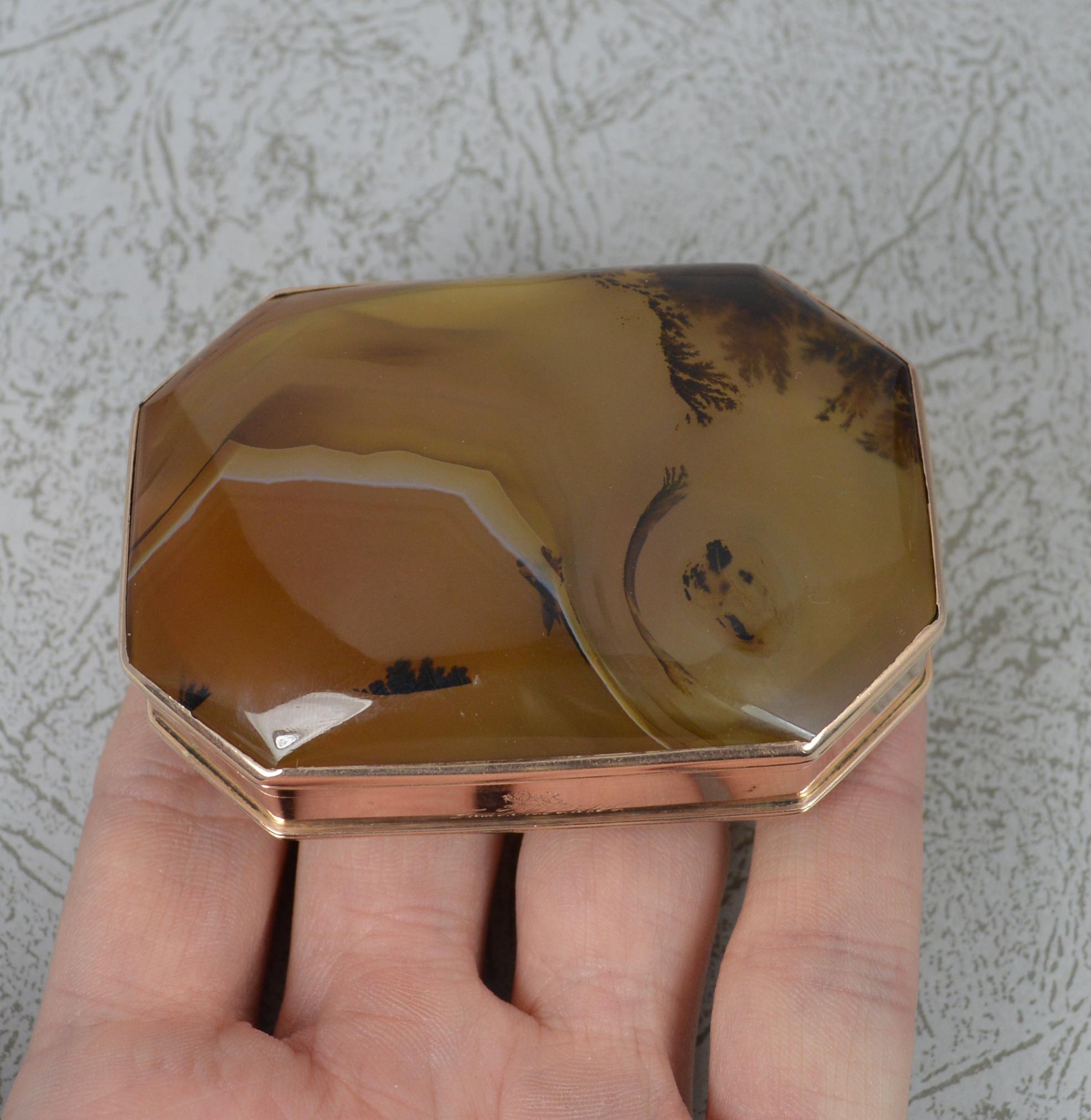 Georgian 15ct Rose Gold and Moss Agate Large Snuff Box For Sale 5