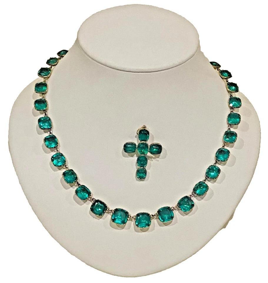 Women's Georgian 15ct Rose Gold Green Paste Rivière Necklace Pendant Earring Set 1700's For Sale