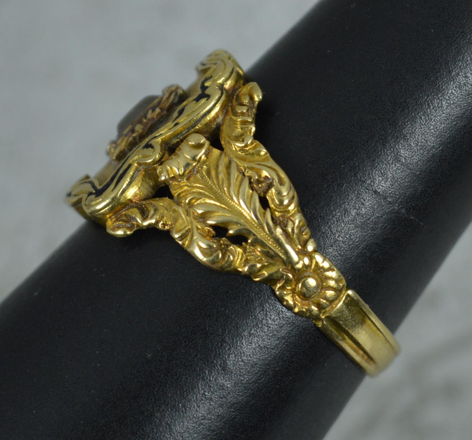 Georgian 18 Carat Gold Locket Mourning Signet Ring 6