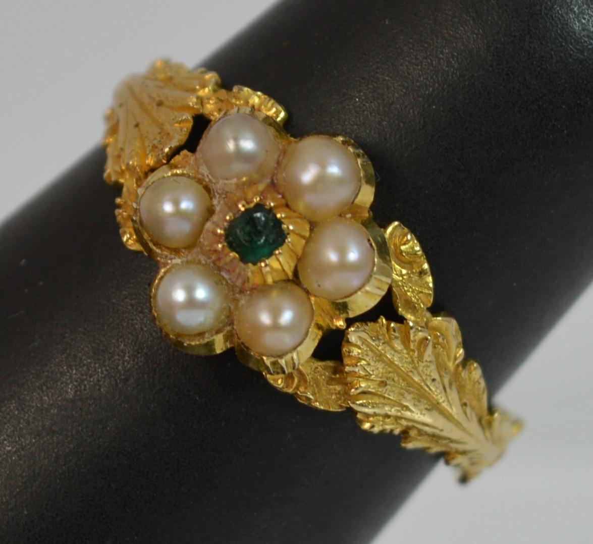 Georgian 18 Carat Gold Pearl and Emerald Daisy Cluster Ring 6