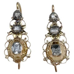 Pendientes de palanca con diamantes talla tabla en oro georgiano de 18 quilates