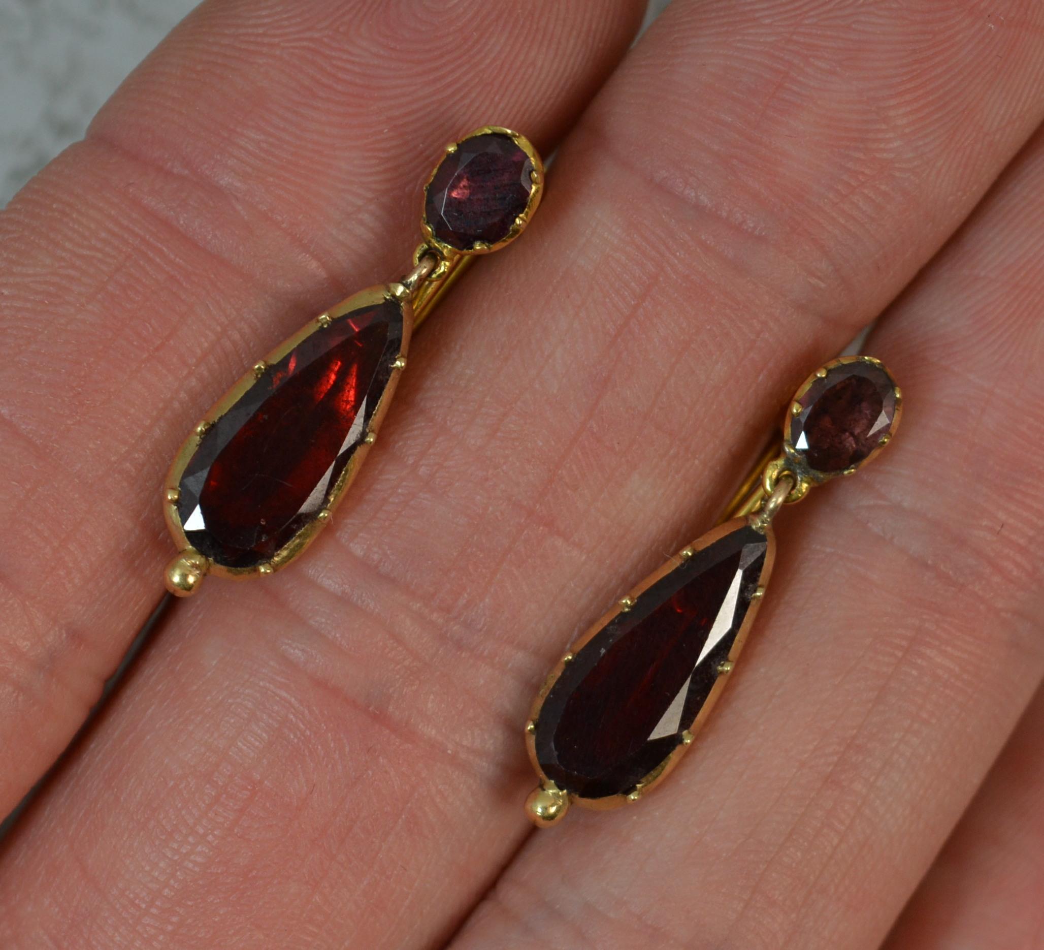 George III Georgian 18 Carat Gold Foiled Garnet Drop Dangle Screw Back Earrings