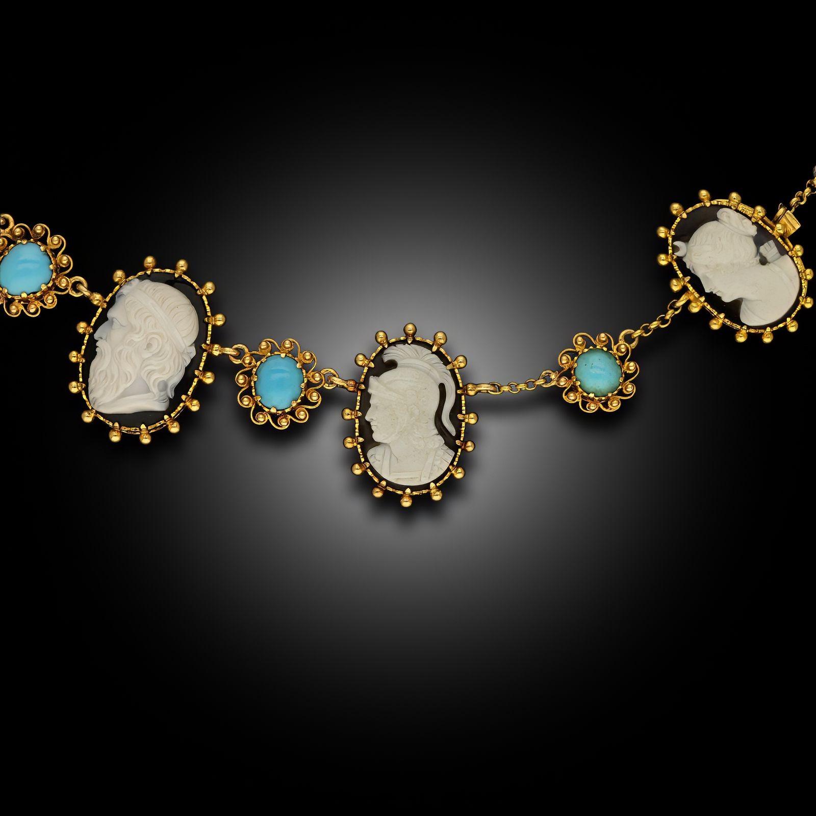 Georgian 18ct Yellow Gold Cameo Necklace of Olympian Gods Circa 1830 For Sale 1