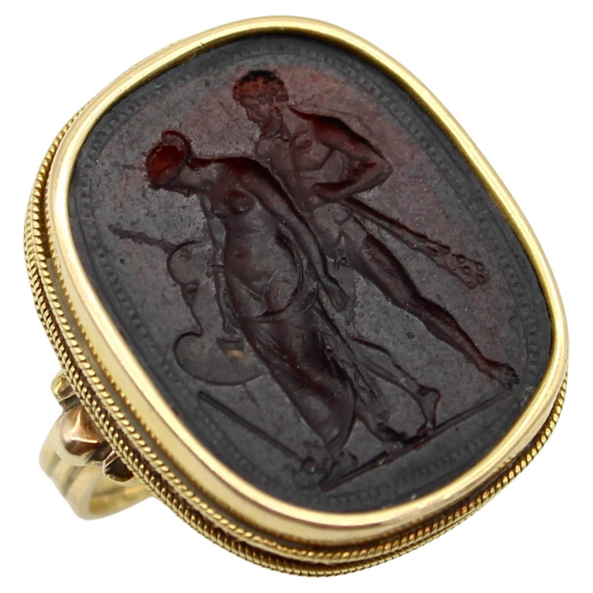 Georgian 18K Gold Hercules and Omphale Tassie Intaglio Ring For Sale