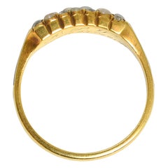 Anillo georgiano de oro de 18 quilates con tres filas de perlas, diamantes y esmalte, circa 1830