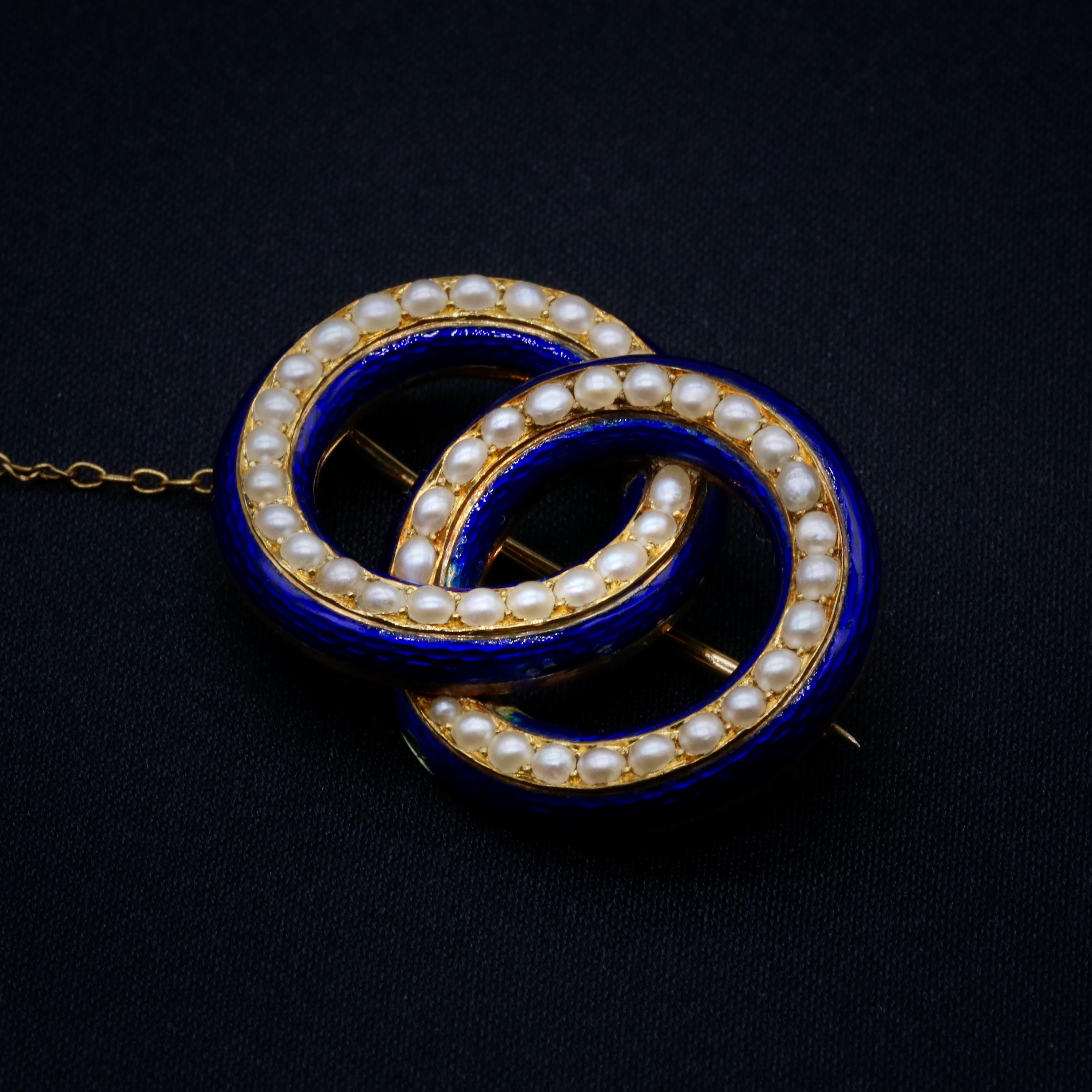 Round Cut Georgian 18K Gold Seed Pearl & Cobalt Blue Enamel Interlocked Rings Brooch For Sale