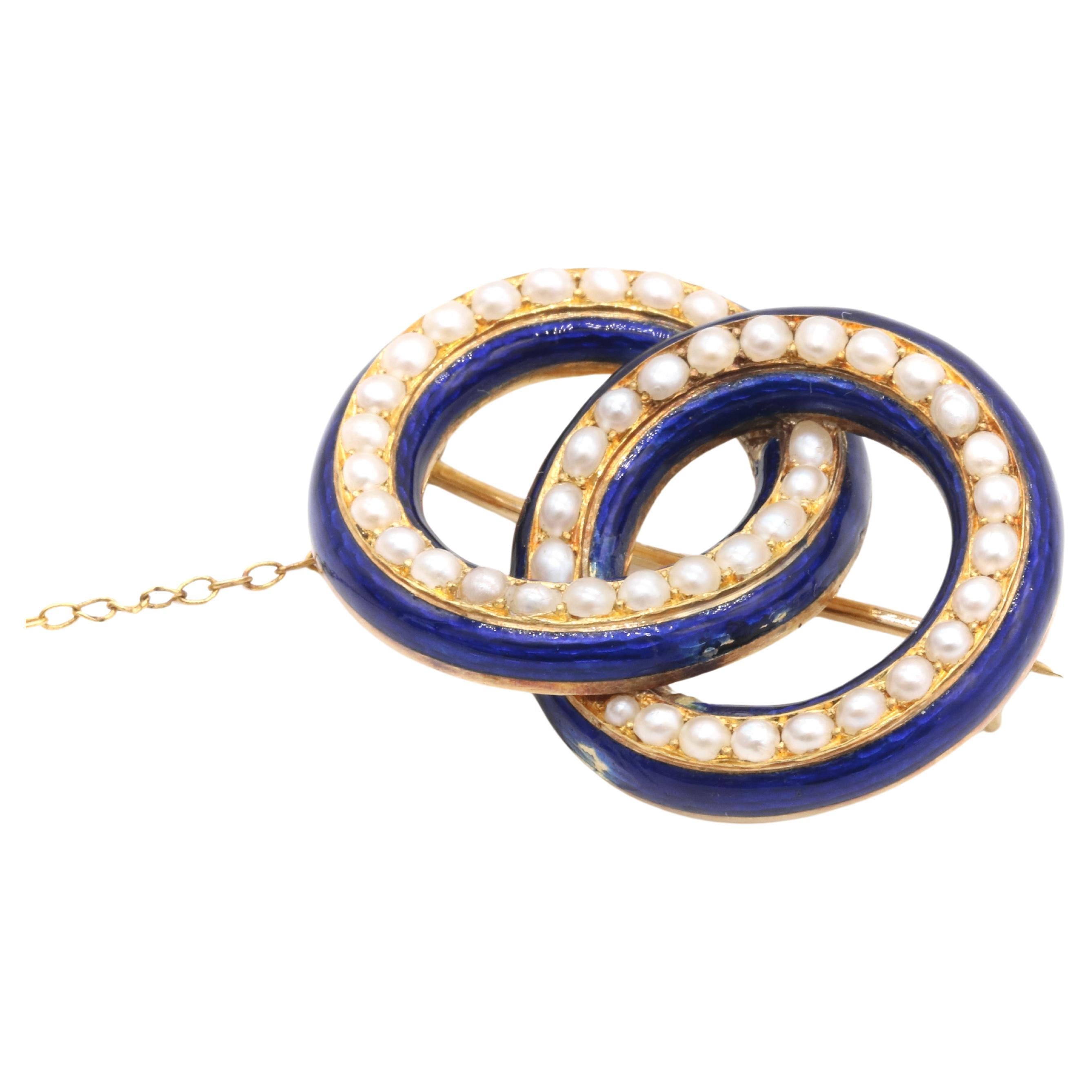 Georgian 18K Gold Seed Pearl & Cobalt Blue Enamel Interlocked Rings Brooch In Good Condition For Sale In Staines-Upon-Thames, GB