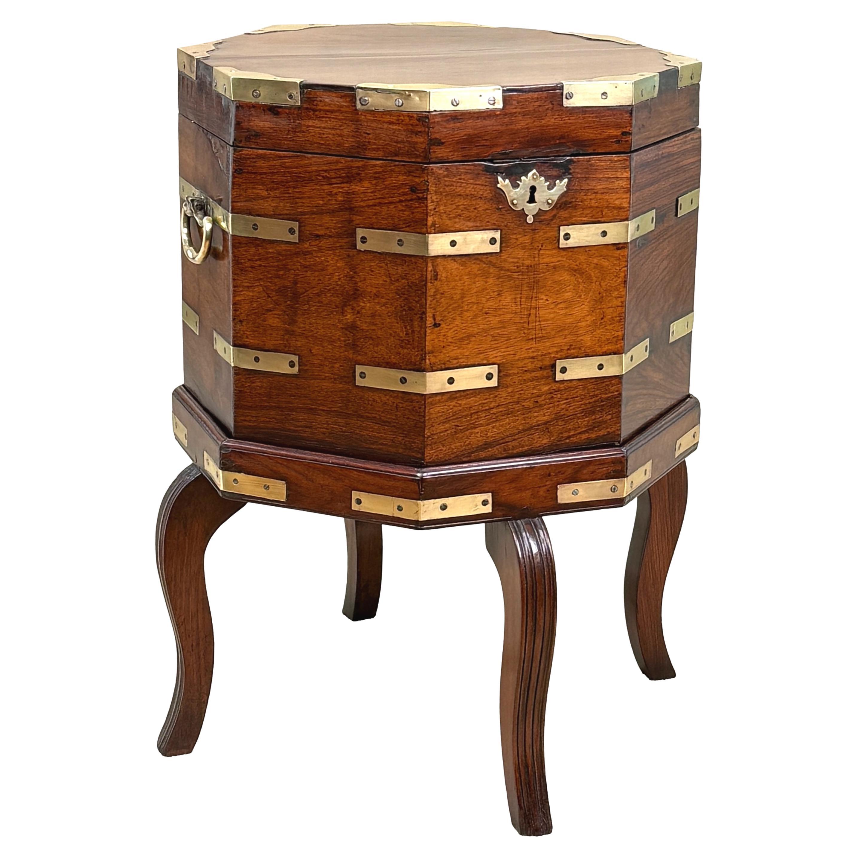 Cellaretta Padouk anglo-indiana del 18° secolo georgiano