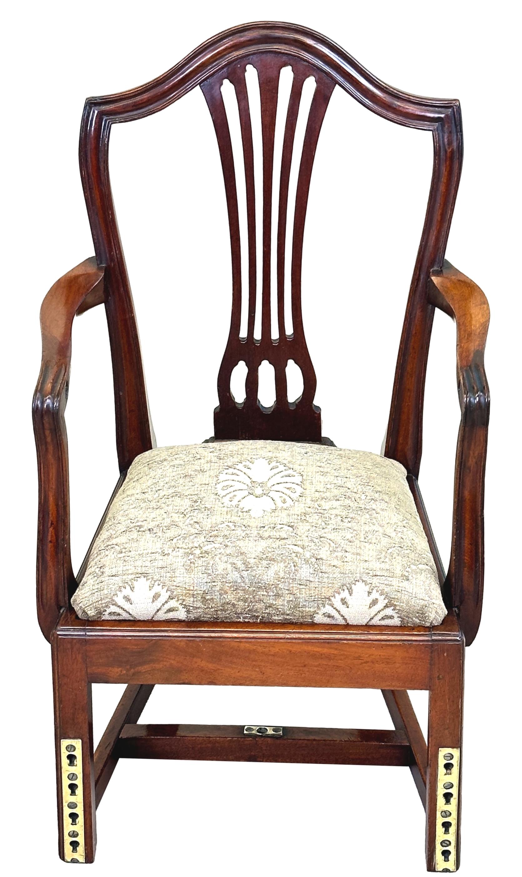 Georgian 18th Century Childs High Chair In Good Condition For Sale In Bedfordshire, GB