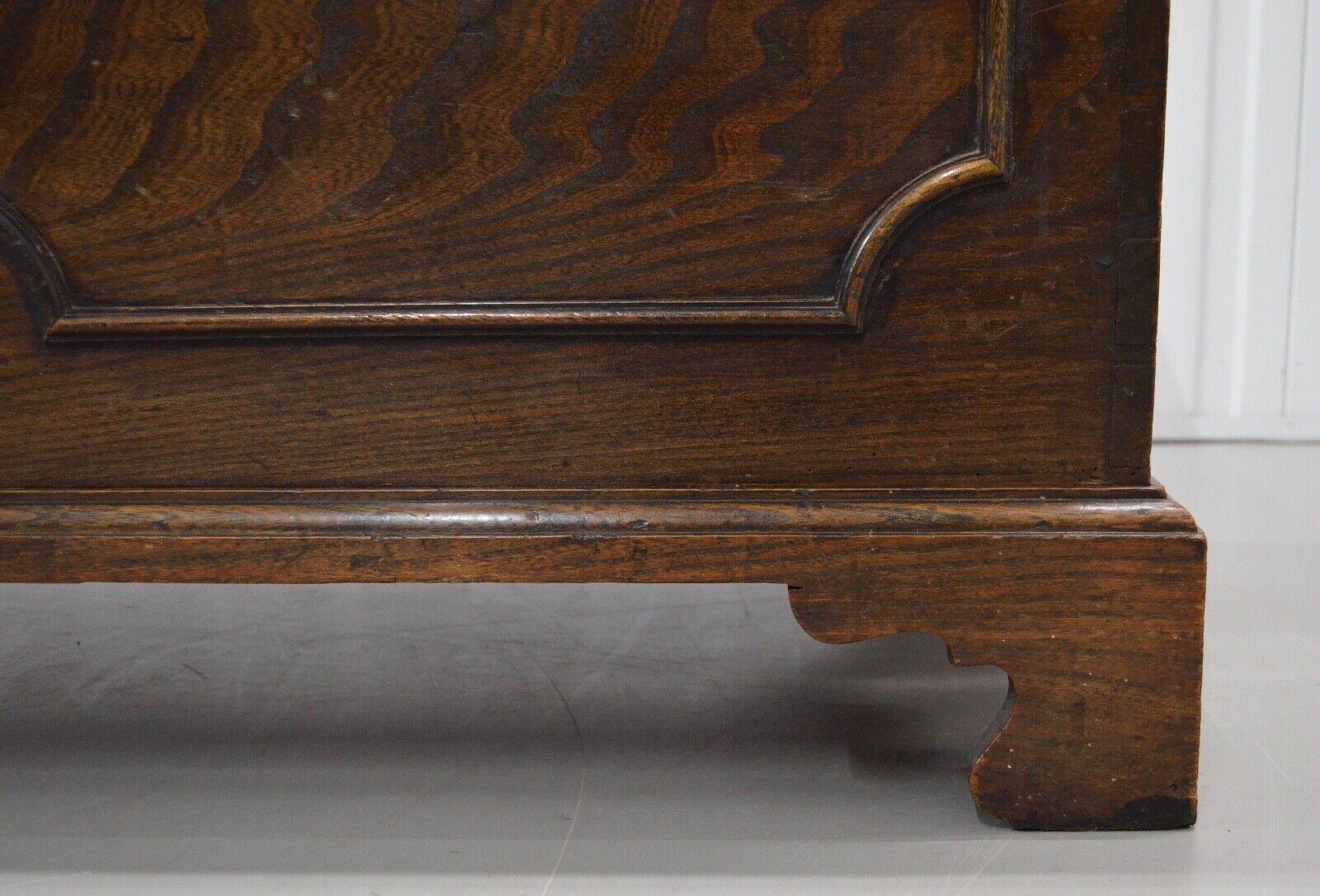 Georgian 18th Century Elm Coffer, Chest, Blanket Box, Trunk with a Hinged Lid For Sale 4