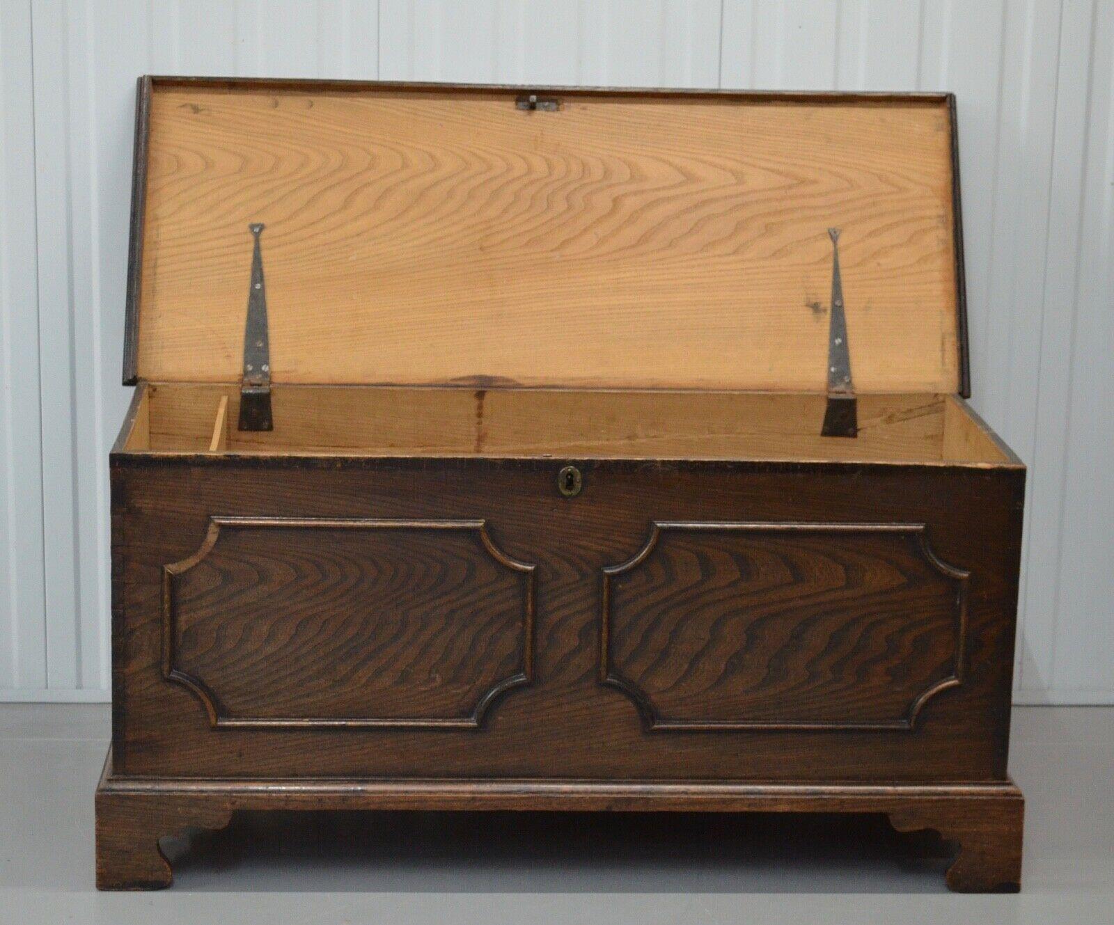George III Georgian 18th Century Elm Coffer, Chest, Blanket Box, Trunk with a Hinged Lid For Sale