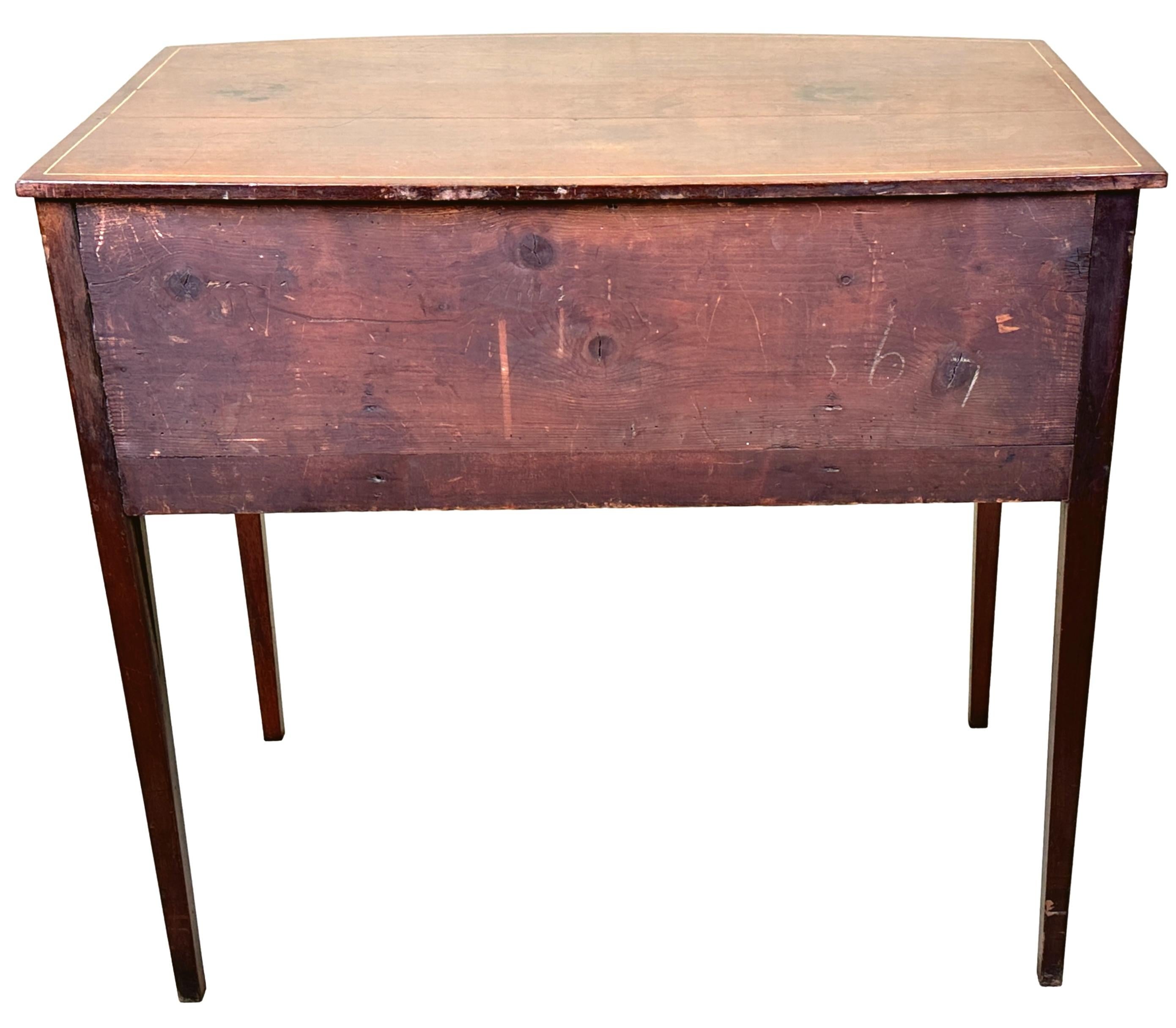 Georgian 18th Century Mahogany Dressing Table For Sale 4