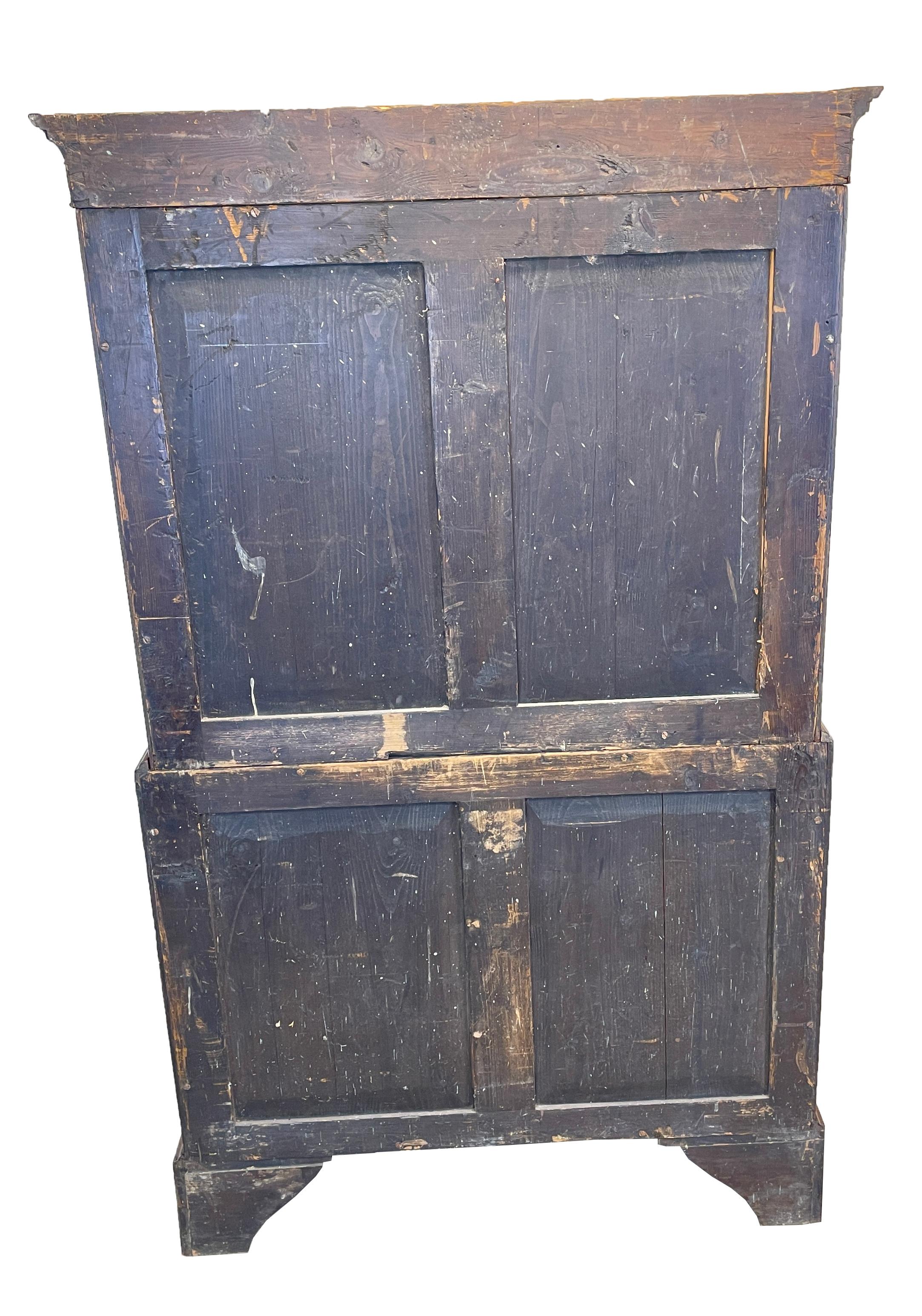 Commode haute ou coffre sur coffre en acajou géorgien du XVIIIe siècle en vente 6
