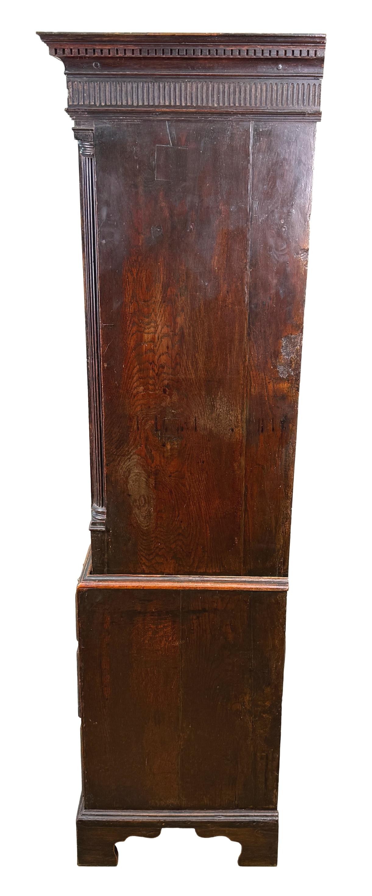 Anglais Georgian 18th Century Oak Press Cupboard en vente