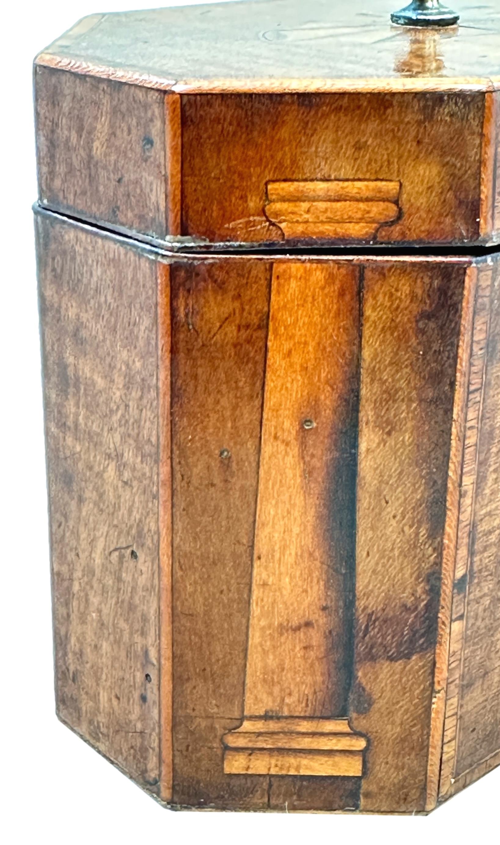 English Georgian 18th Century Octagonal Mahogany Tea Caddy For Sale