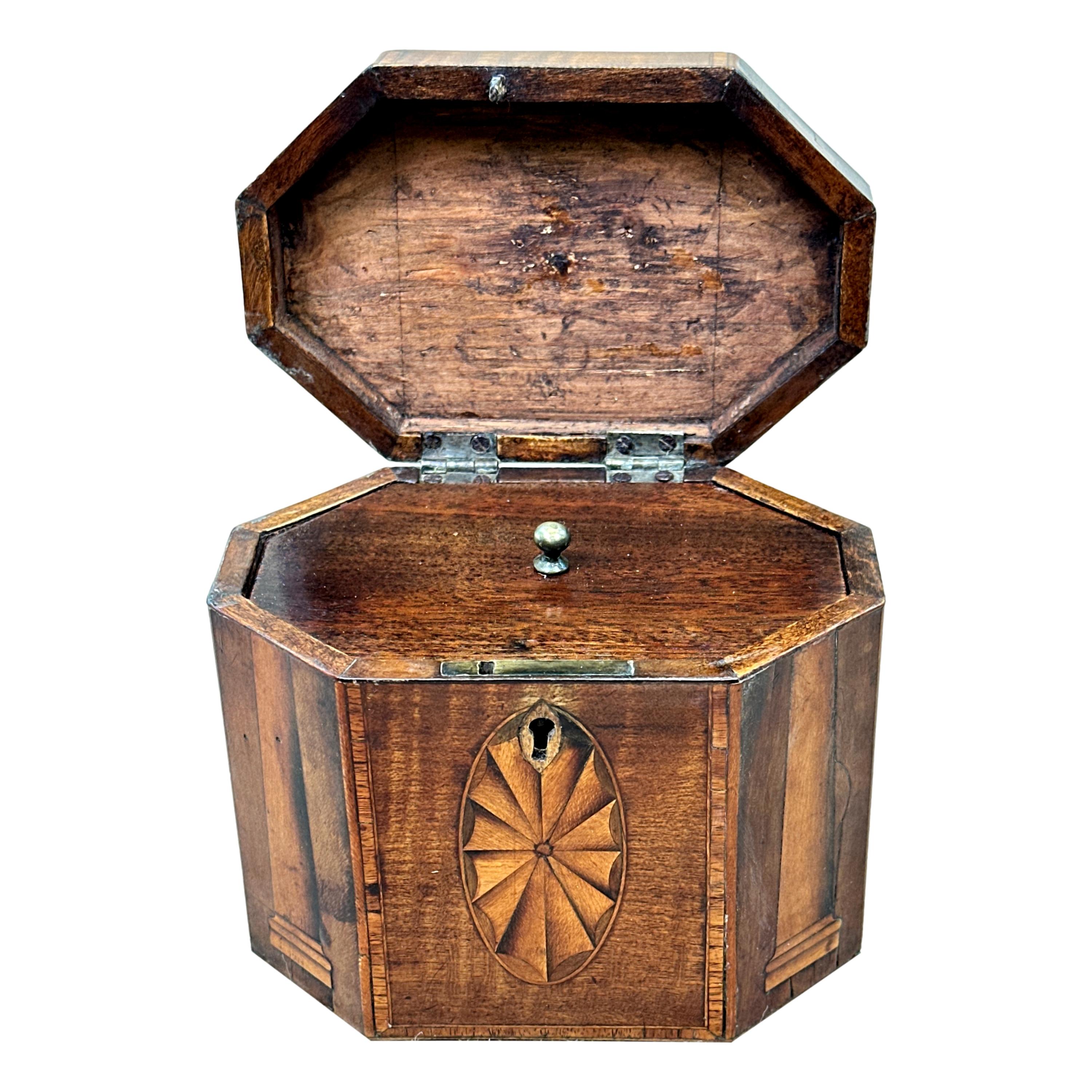 Caja de té octogonal georgiana de caoba del siglo XVIII en Bueno estado para la venta en Bedfordshire, GB