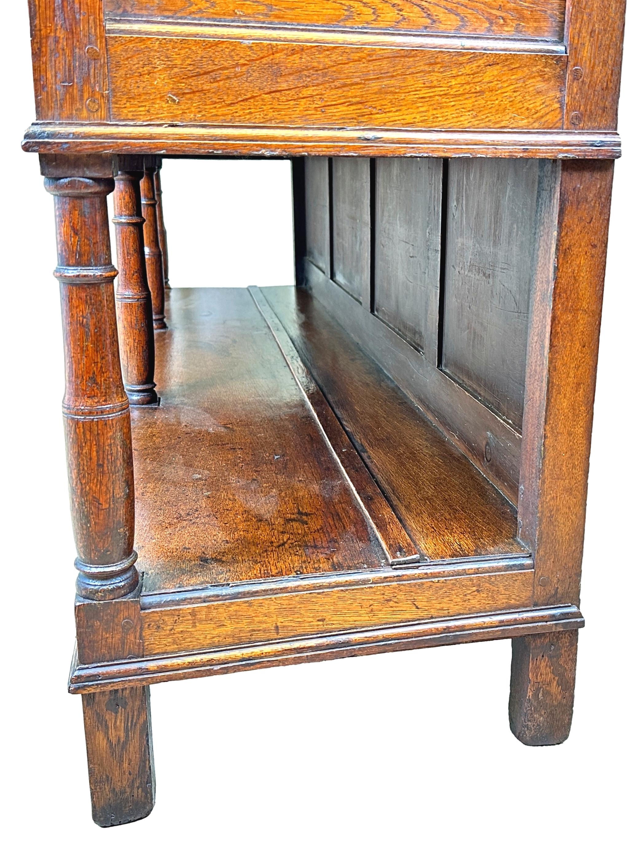 Georgian 18th Century Potboard Dresser Base In Good Condition For Sale In Bedfordshire, GB