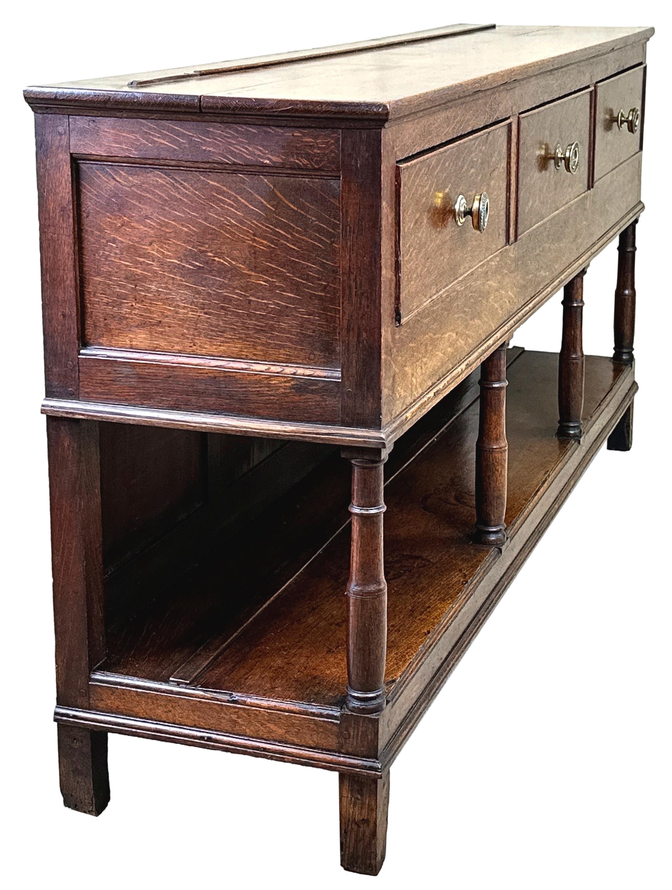 Georgian 18th Century Potboard Dresser Base For Sale 3