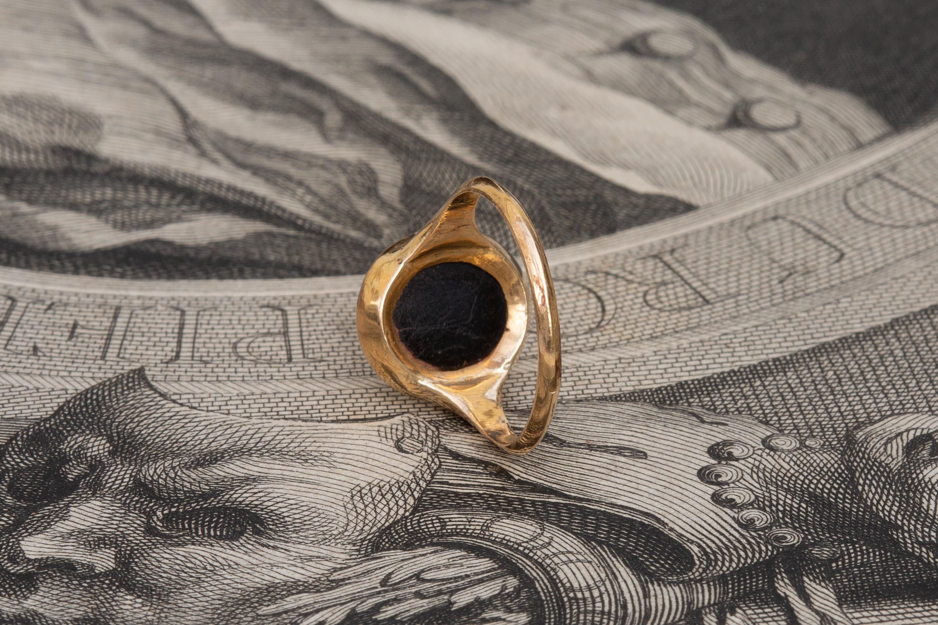 Georgian 18th Century Signet Ring with Ancient Roman Nicolo Intaglio of Hercules For Sale 3