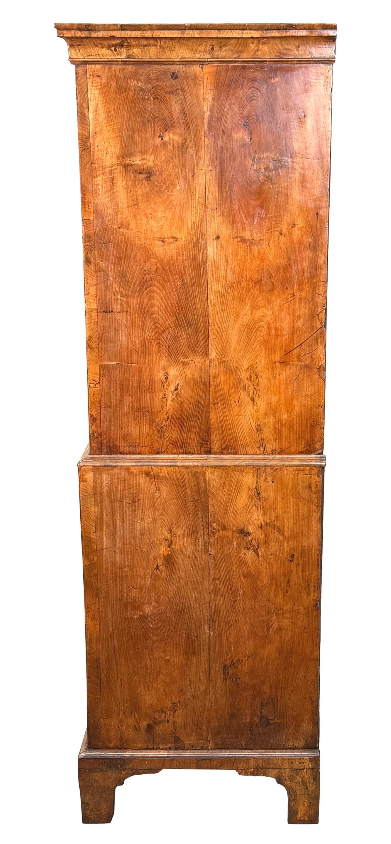 Georgian 18. Jahrhundert Nussbaum Tallboy Chest On Chest (Walnuss) im Angebot