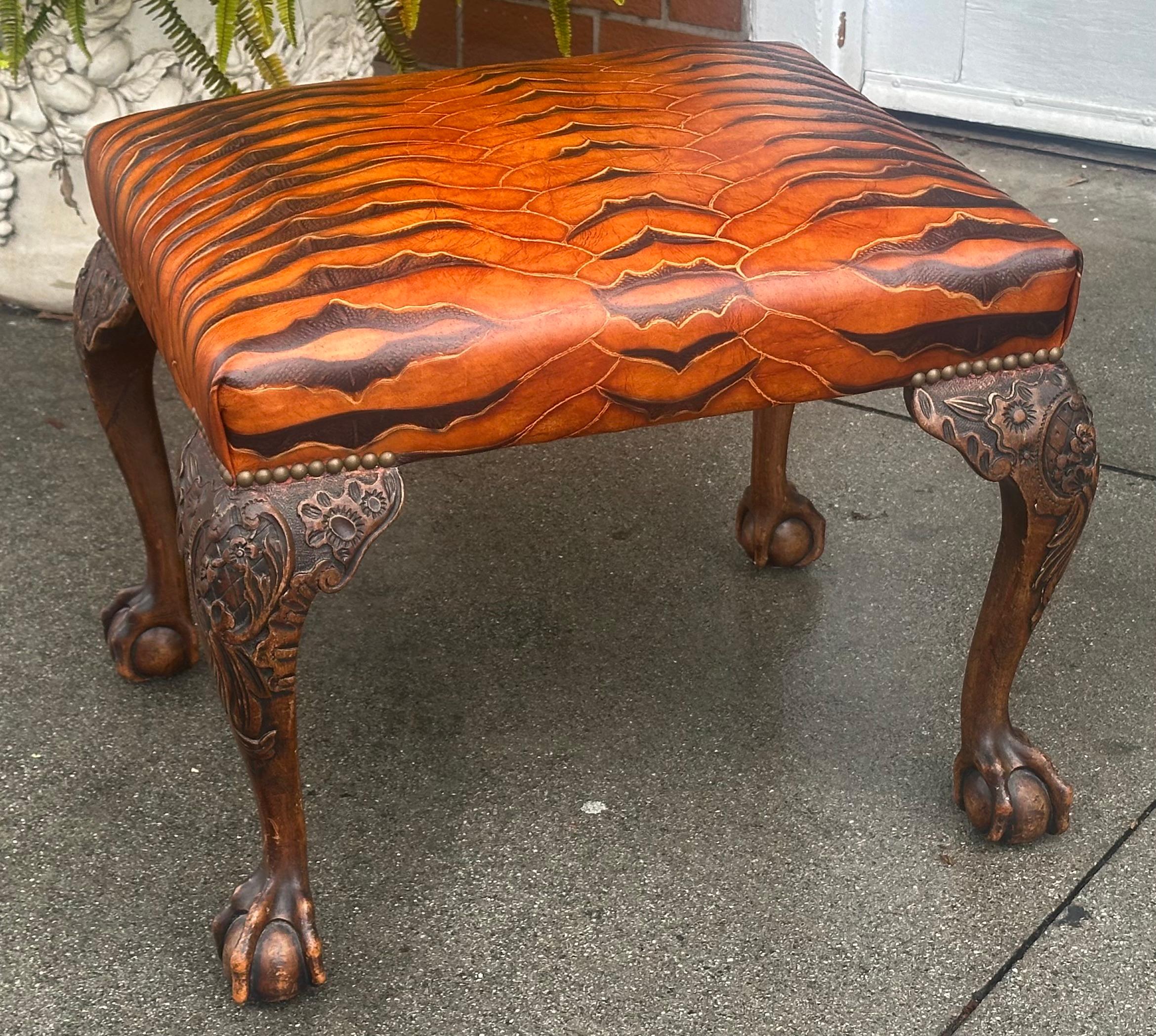 Georgian 19c Stil geschnitzt Mahagoni Fuß Hocker Ottoman Bank (19. Jahrhundert) im Angebot