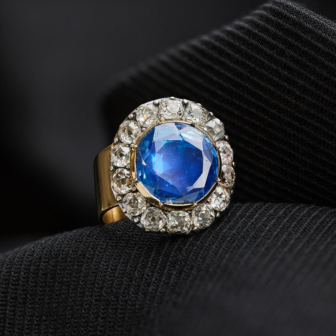 Georgischer 2,00 Karat Saphir und Diamant Cluster Ring für Damen oder Herren im Angebot