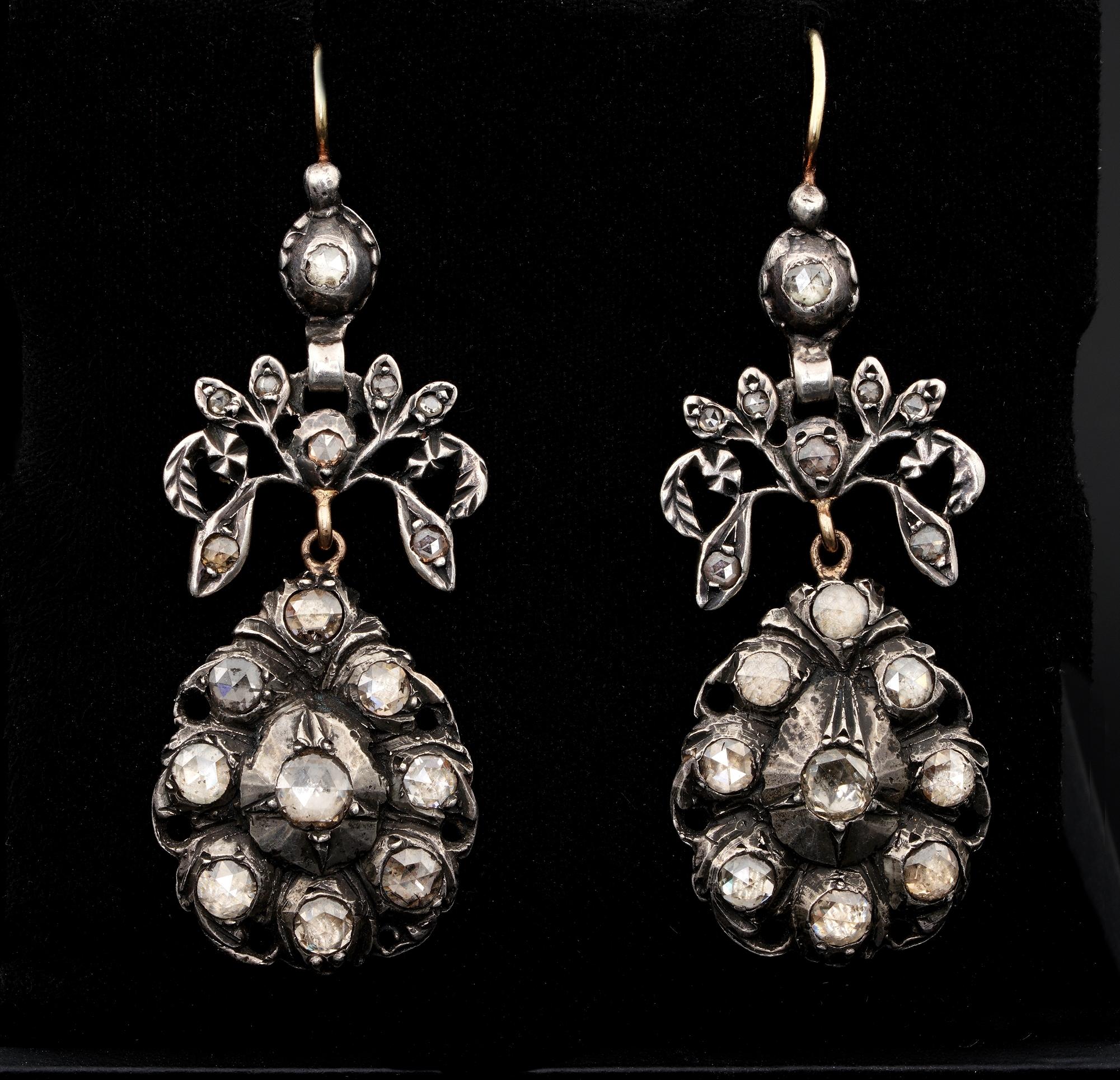 The Georgian Girandoles
Antique pair of Georgian period girandoles ear drop earrings, 1790 ca.
Hand crafted of solid silver mainly with little gold portions
Beautiful artwork from the glorious Georgian masters with articulated main body crafted into