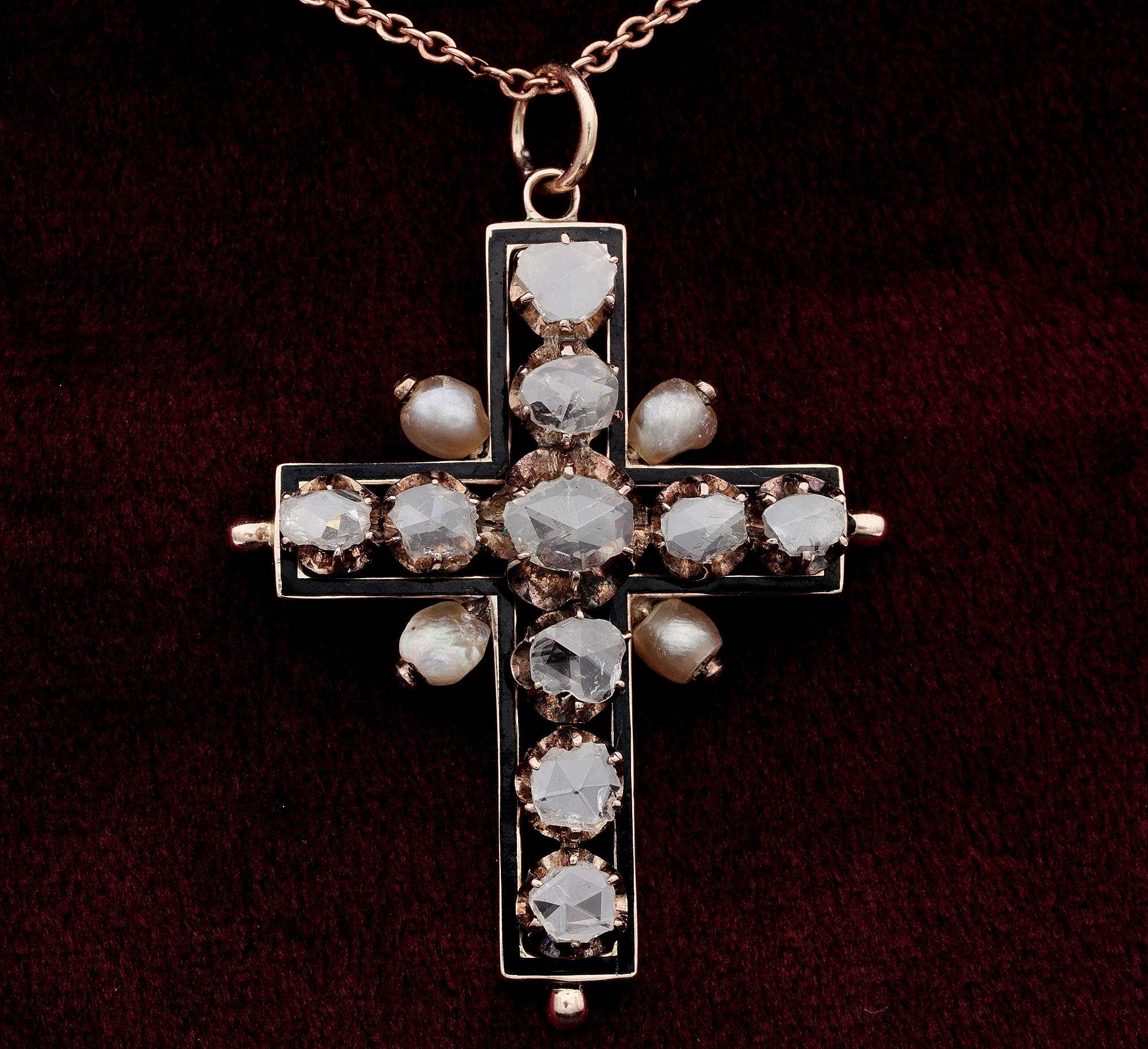 Beautiful Georgian period Diamond cross – 1820 ca
Hand crafted of solid 16 Kt rose gold – unmarked
Modelled in the latin design, beautiful enhanced by black enameling delineating borders
Set Throughout with a selection of antique Rose cut Diamonds